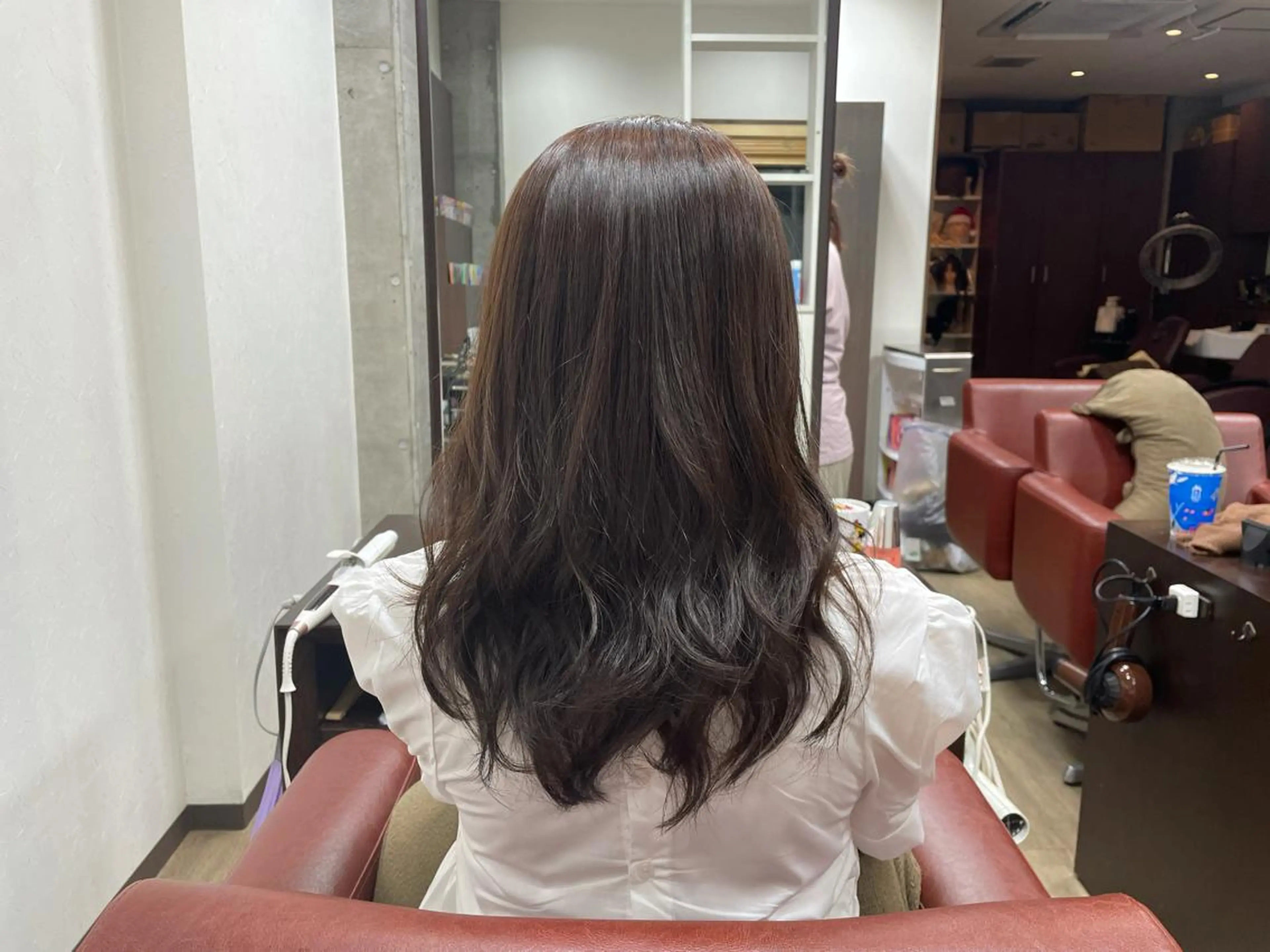 セミロング レイヤーカット QUATRO ほたかのヘアスタイル