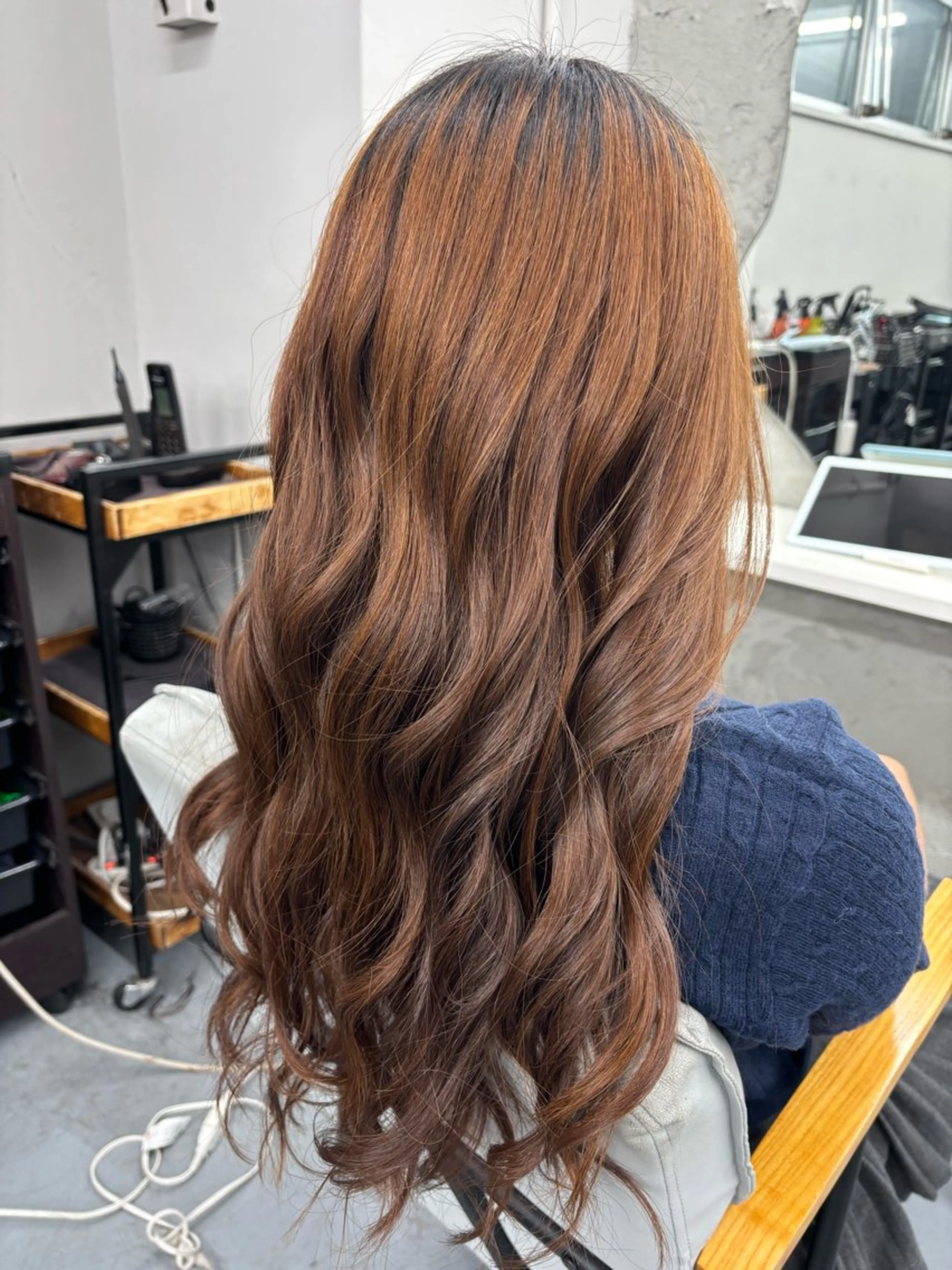 ロング カット ヘアカラー トリートメント 腰越 麻奈のヘアスタイル