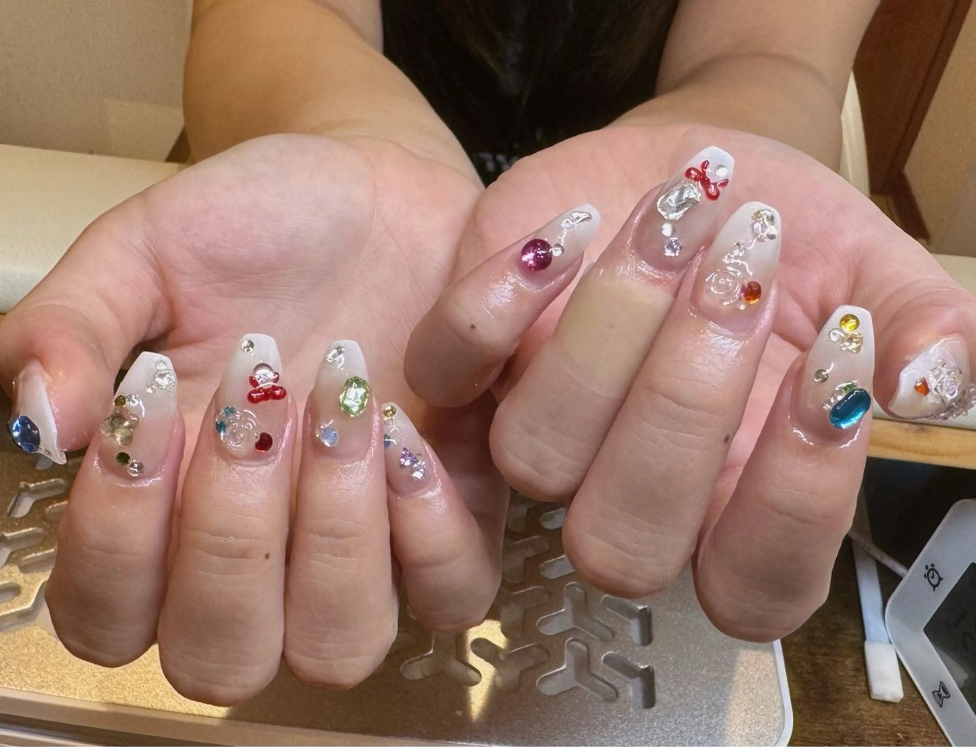 ネイル べっ甲ネイル ボルドー ブラウン マグネットネイル ニュアンスネイル ハンドネイル RinRin　nail所属・孔 ジンシェンのネイルデザイン