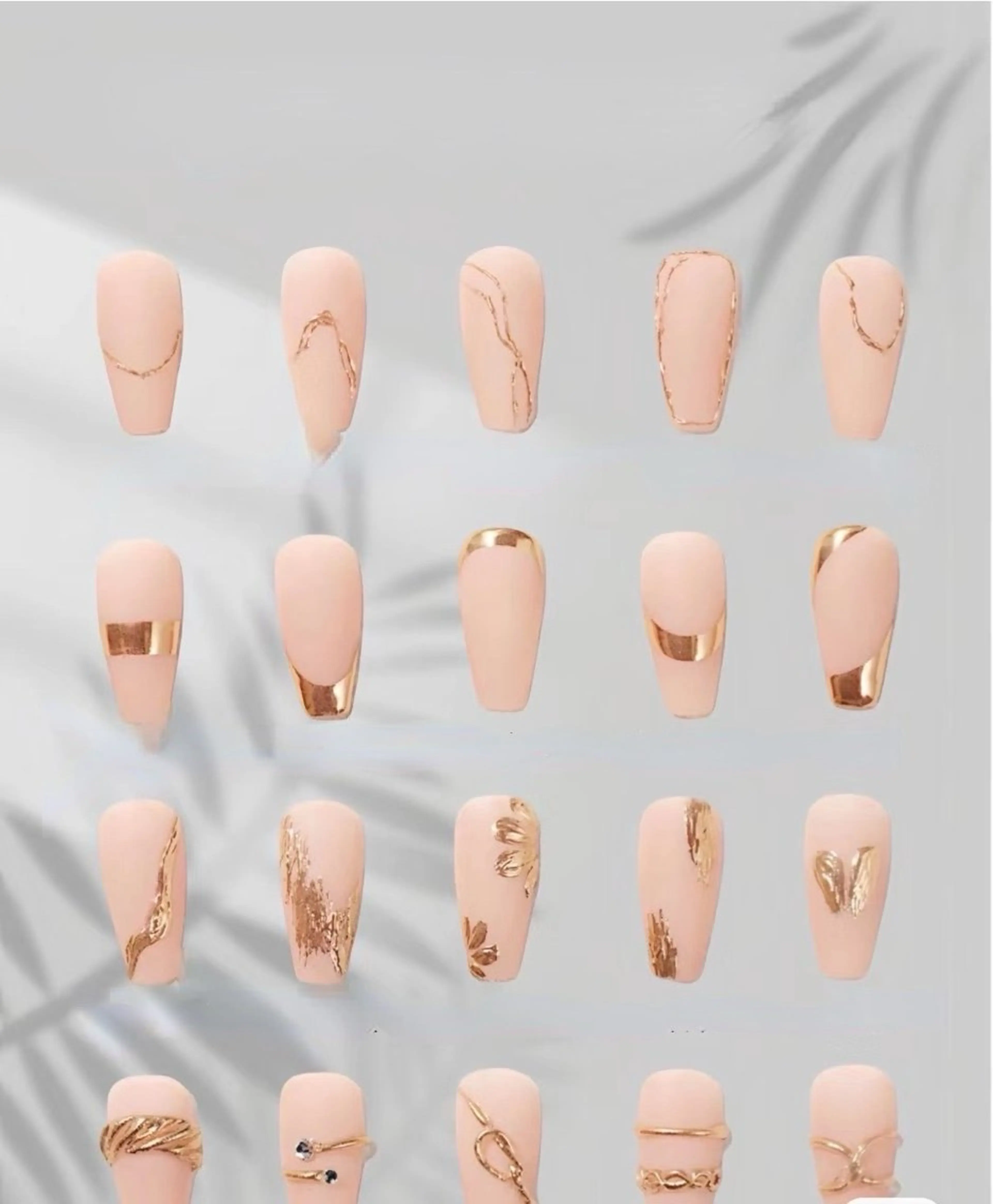 ネイル pink ladyサロン所属・べ にのネイルデザイン