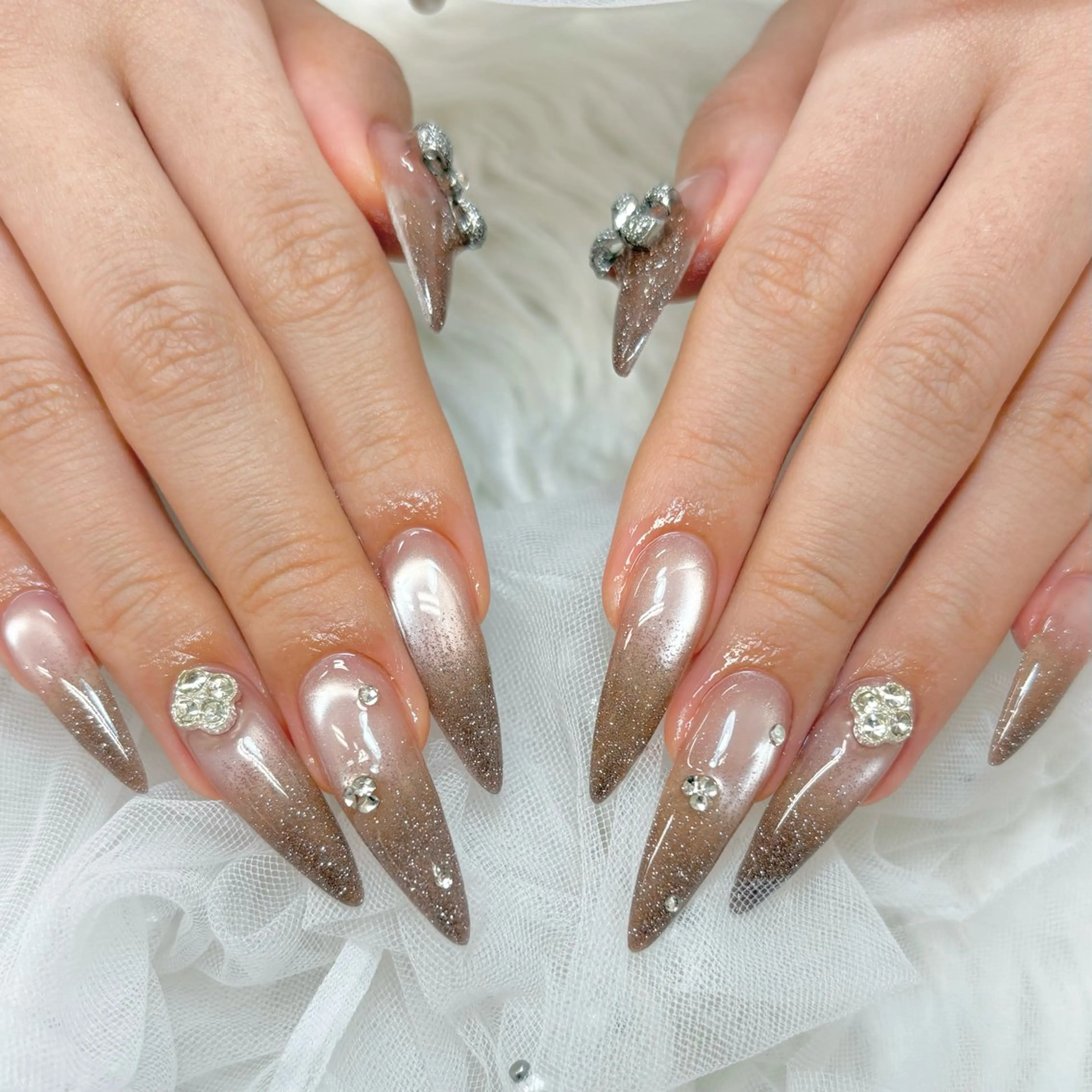 ネイル キラキラネイル ラメ(グリッター) ロングネイル ハンドネイル NANA RIKOのエステ・リラクイメージ