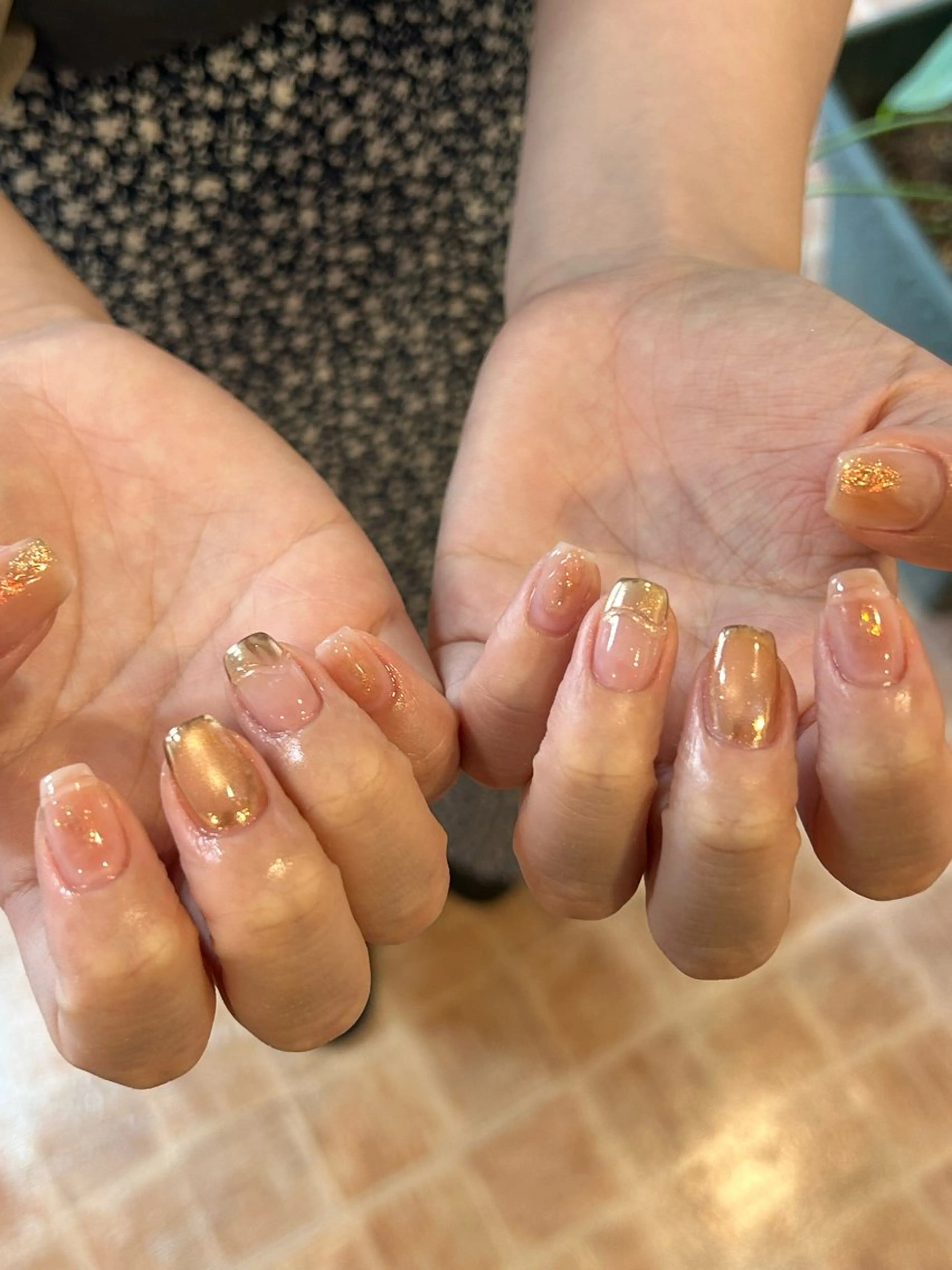 ネイル ニュアンスネイル オレンジ ハンドネイル sun.lino所属・小野寺 千尋のネイルデザイン