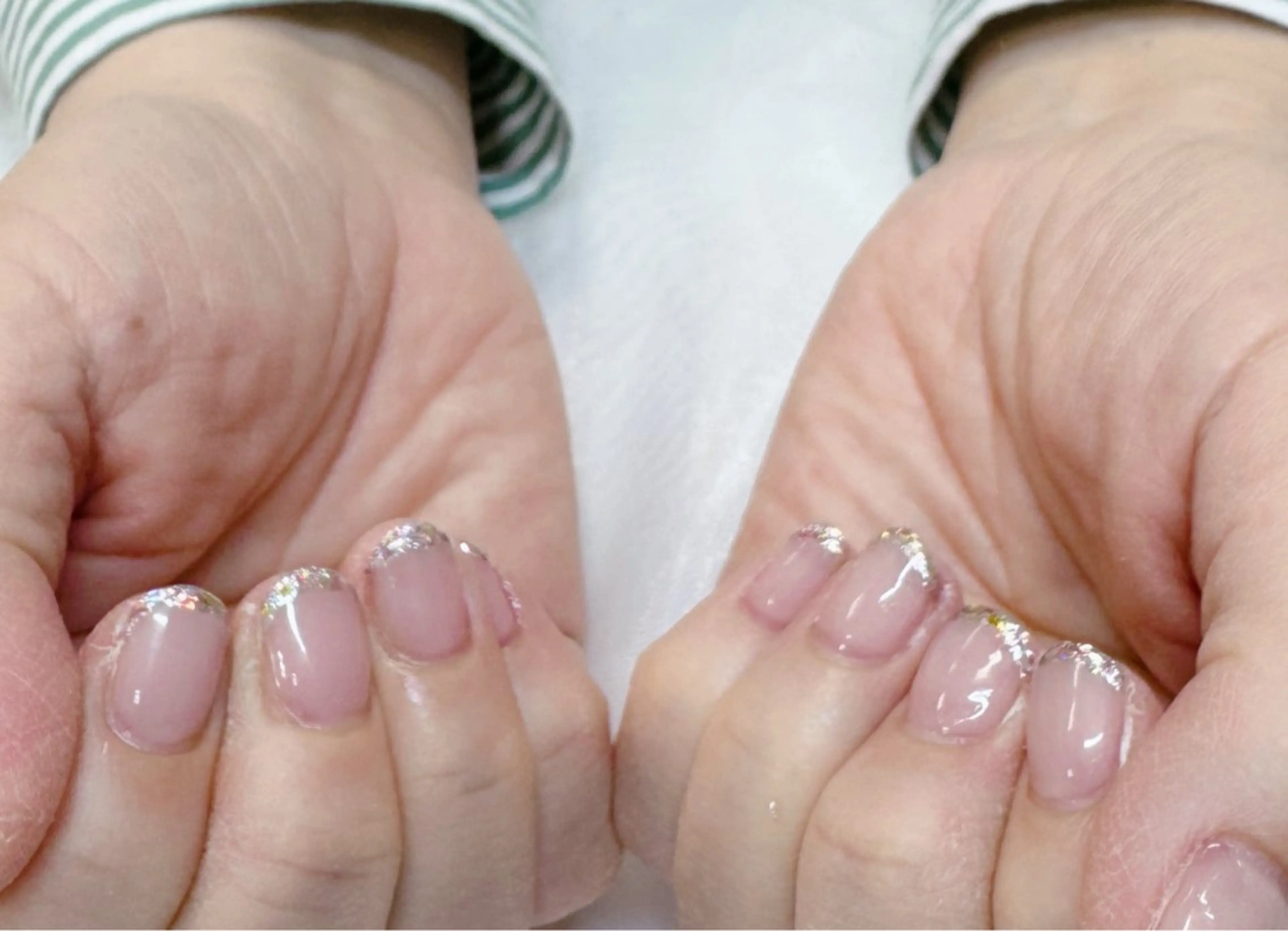 ネイル フレンチネイル ガラスフレンチ キラキラネイル オフィスネイル maruyasu. yのネイルデザイン