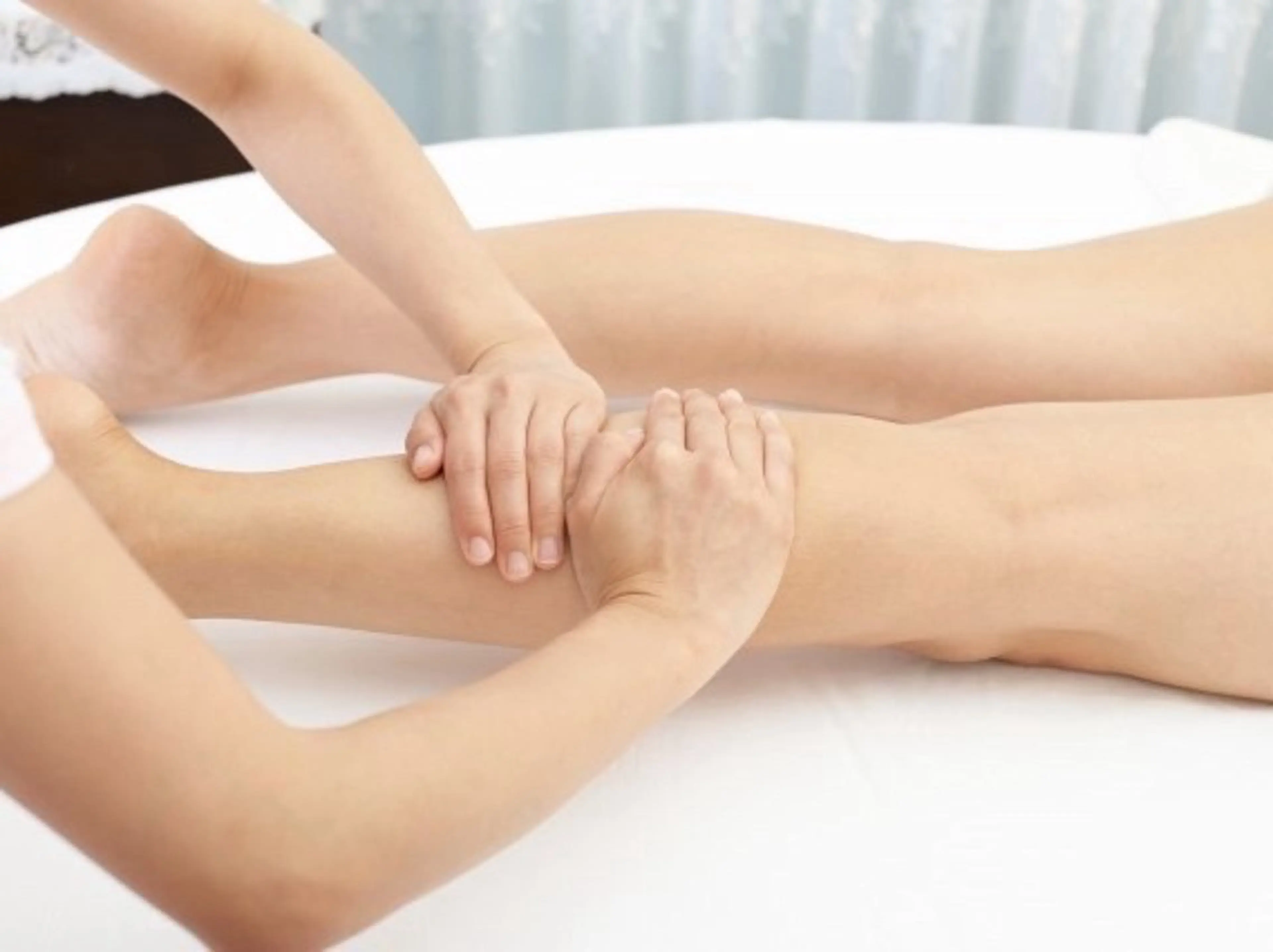 【今月限定🕊️✨】腸もみ40分＋脚背面リンパマッサージ20分🌼 ¥19,500→¥4,500の写真