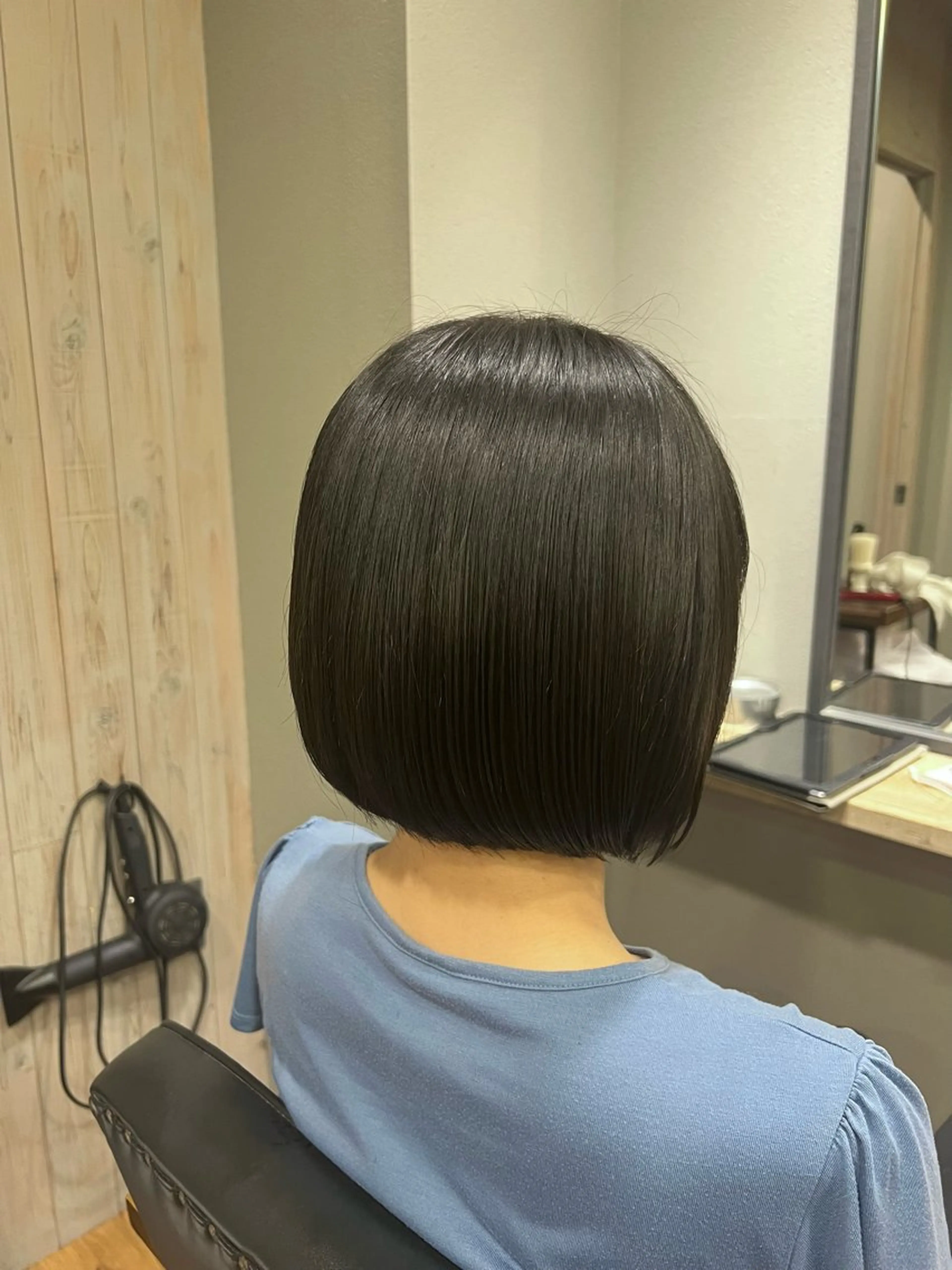 ミディアム 筒井 璃音のヘアスタイル