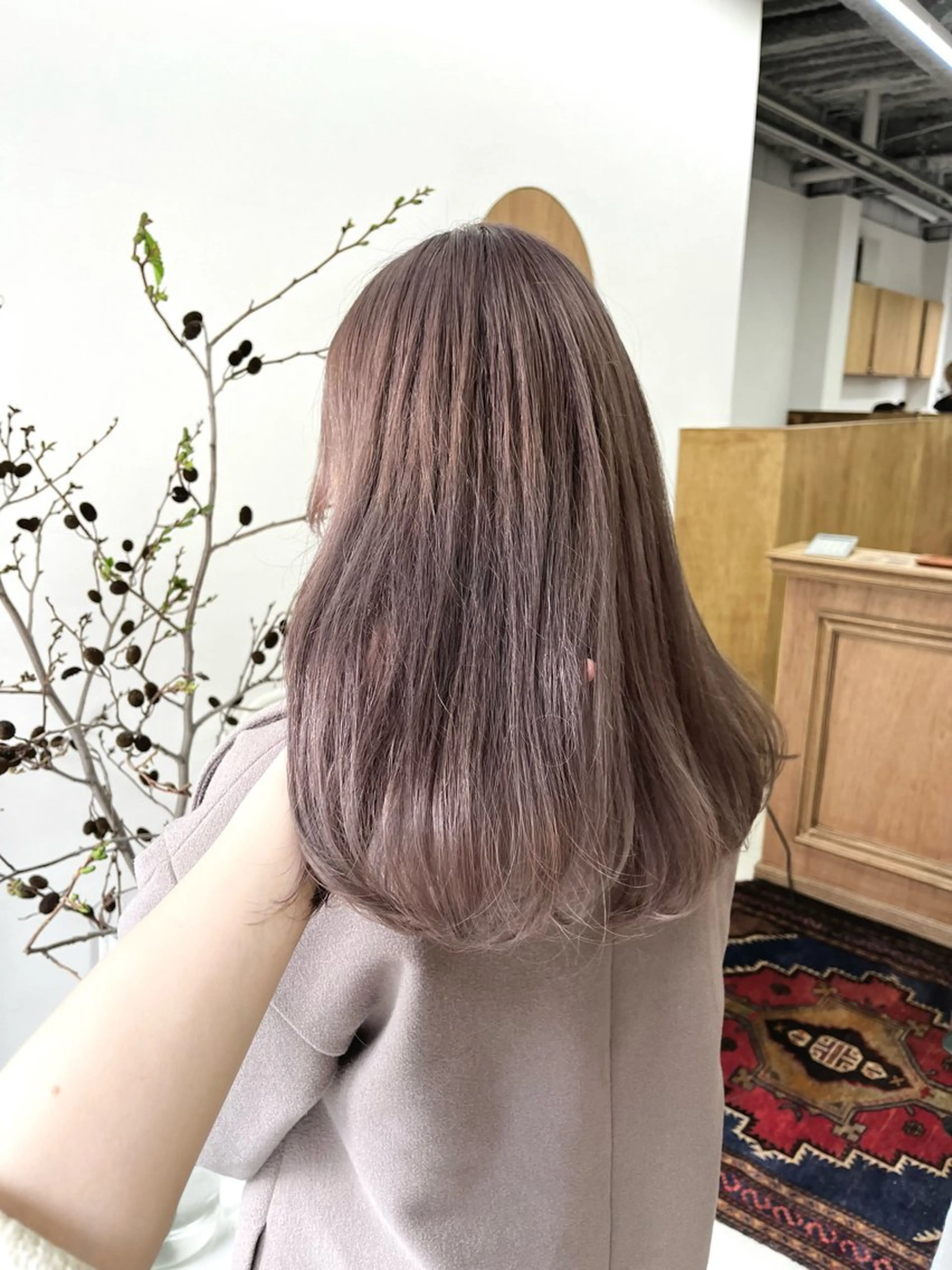 セミロング カラー ヘアアレンジ ブリーチ esu 心斎橋店所属・ena/ブリーチなし 心斎橋・ベージュ🎀のヘアスタイル