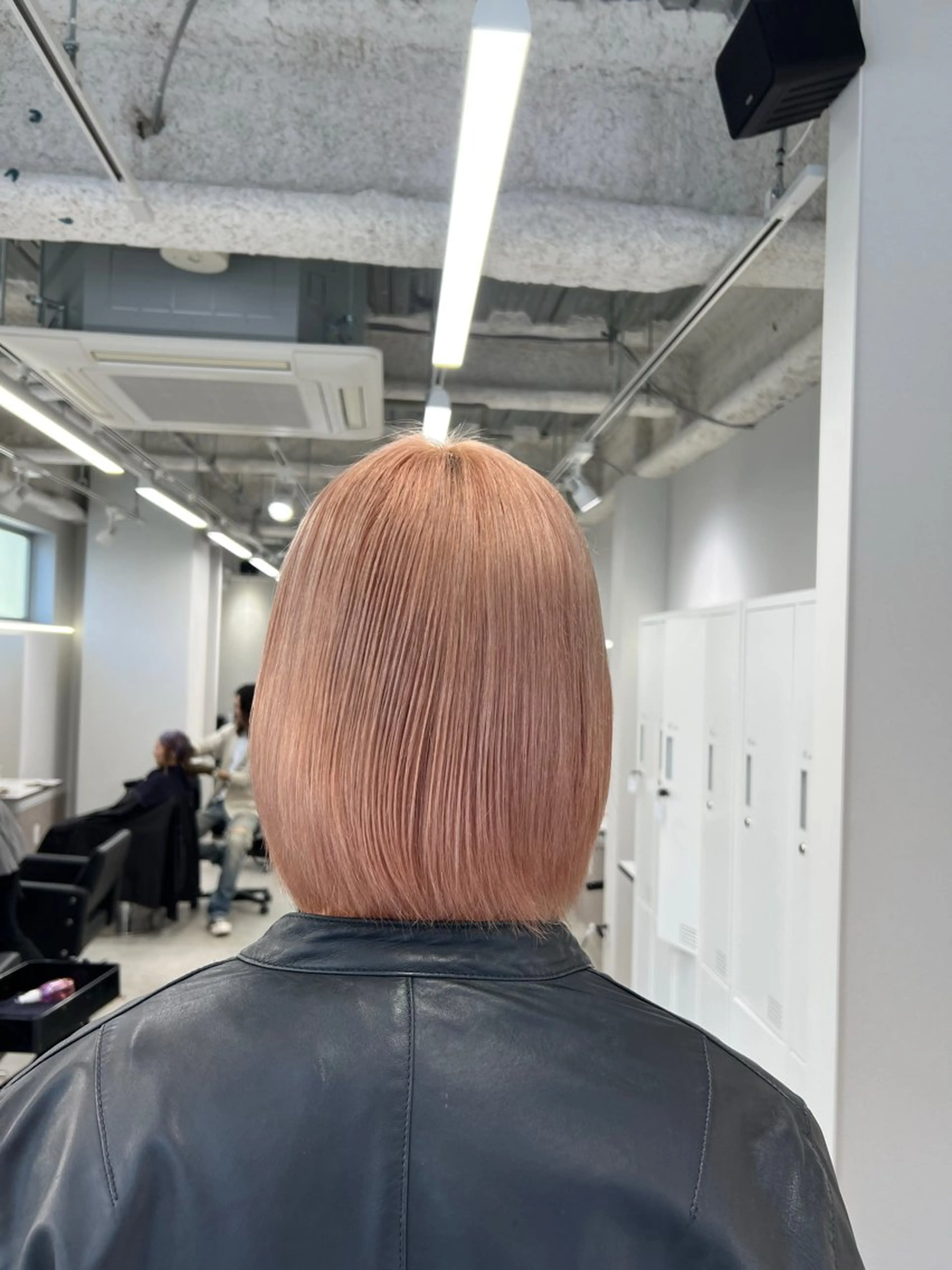 ショート maya レイヤーカットのヘアスタイル