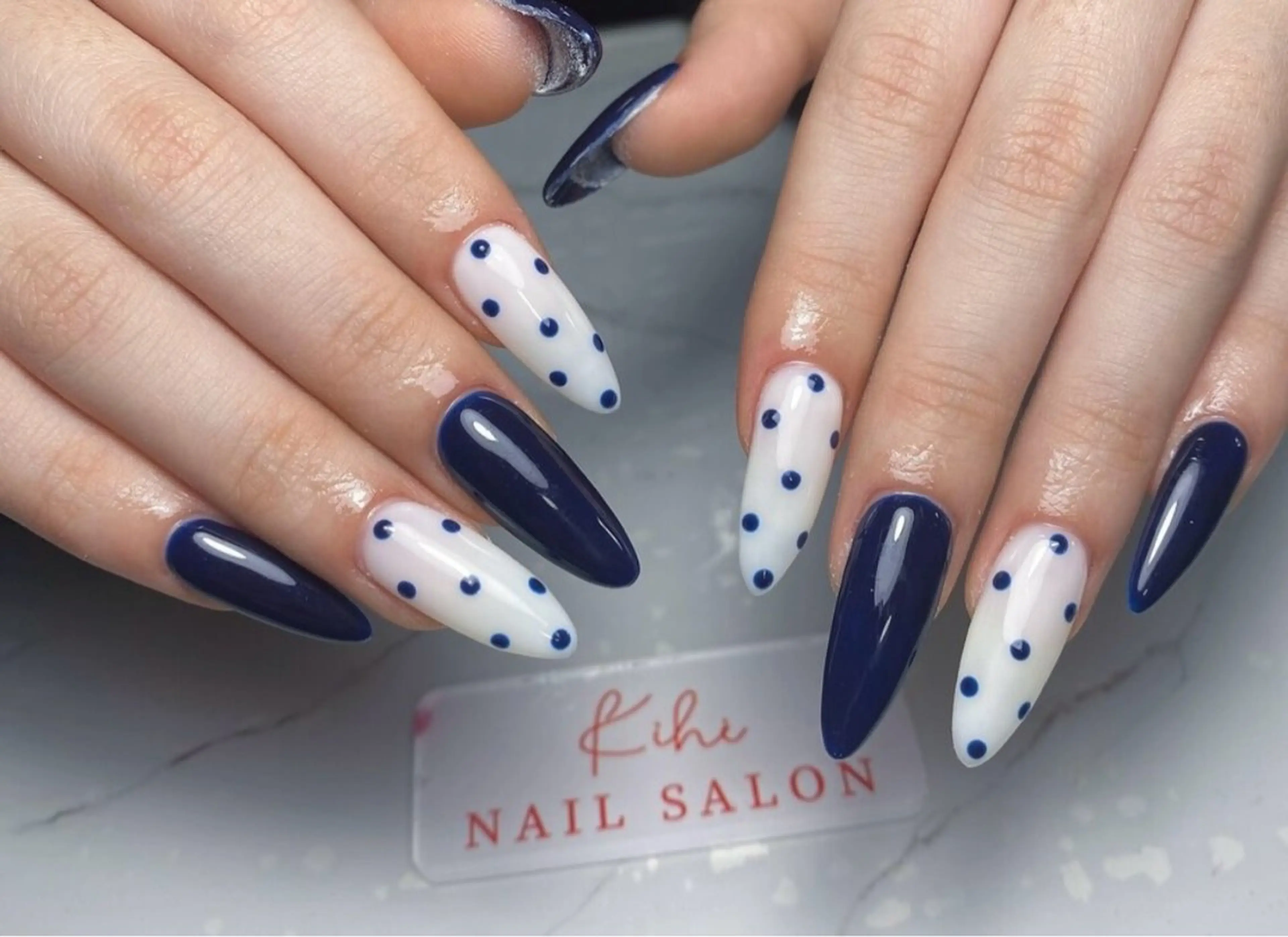 ネイル ハンドネイル 小林 あゆみのネイルデザイン