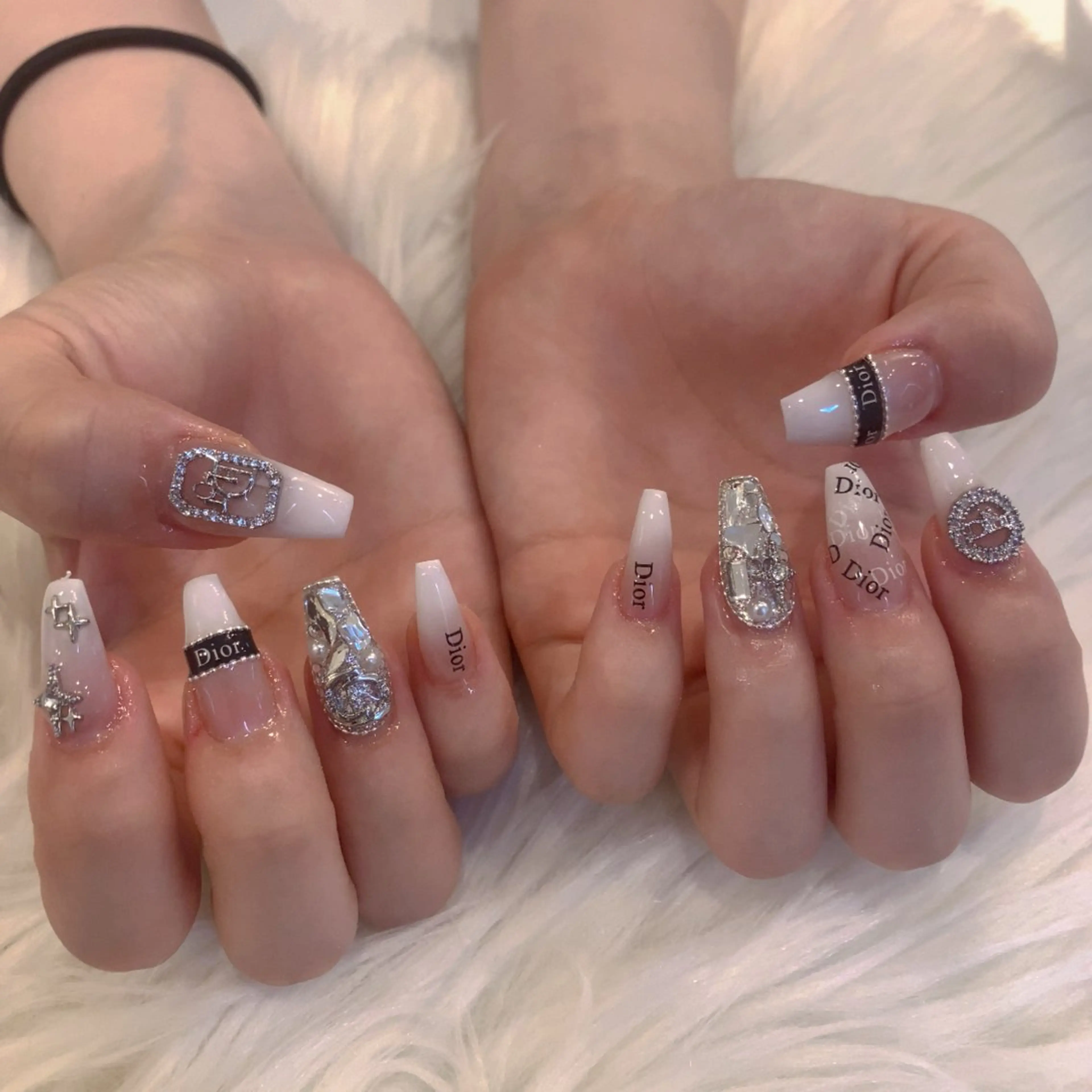 ネイル ハンドネイル Tina ネイル（難波）のネイルデザイン