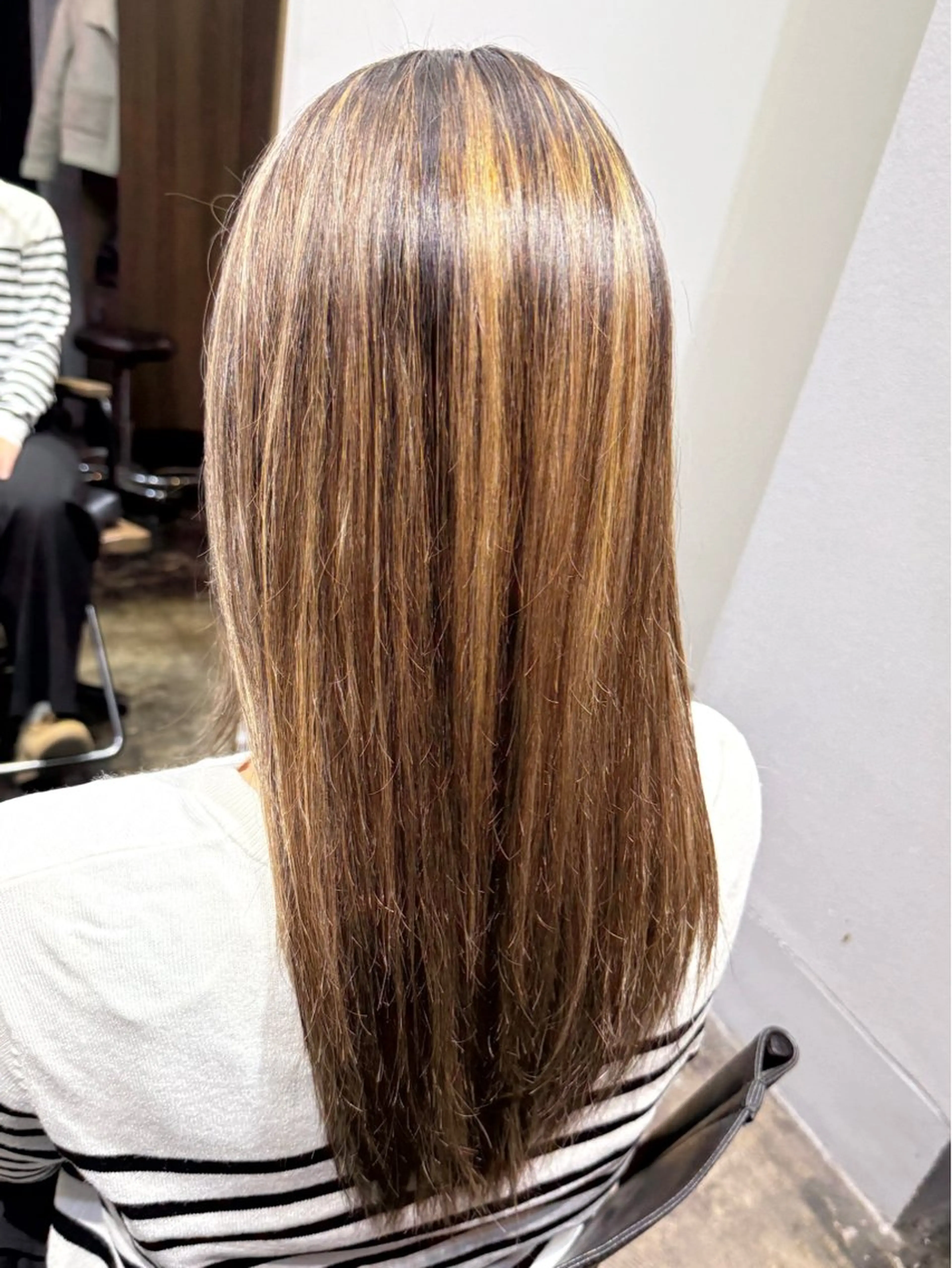 ロング カラー ヘアカラー トリートメント 透明感カラー/パーマ 🌀アオノのヘアスタイル