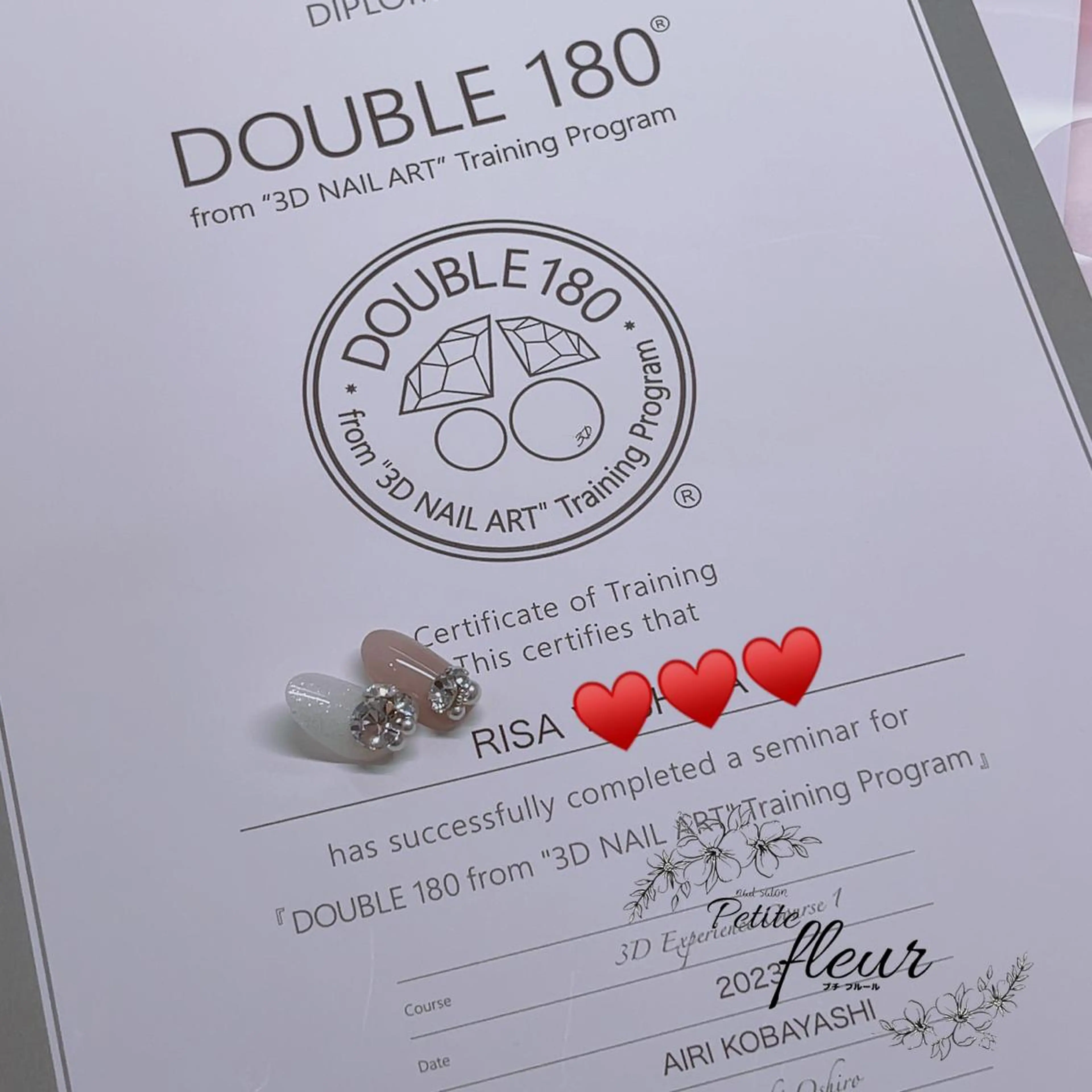 ネイル キラキラネイル ❁⃘*。Petite fleur❁⃘*りさのネイルデザイン