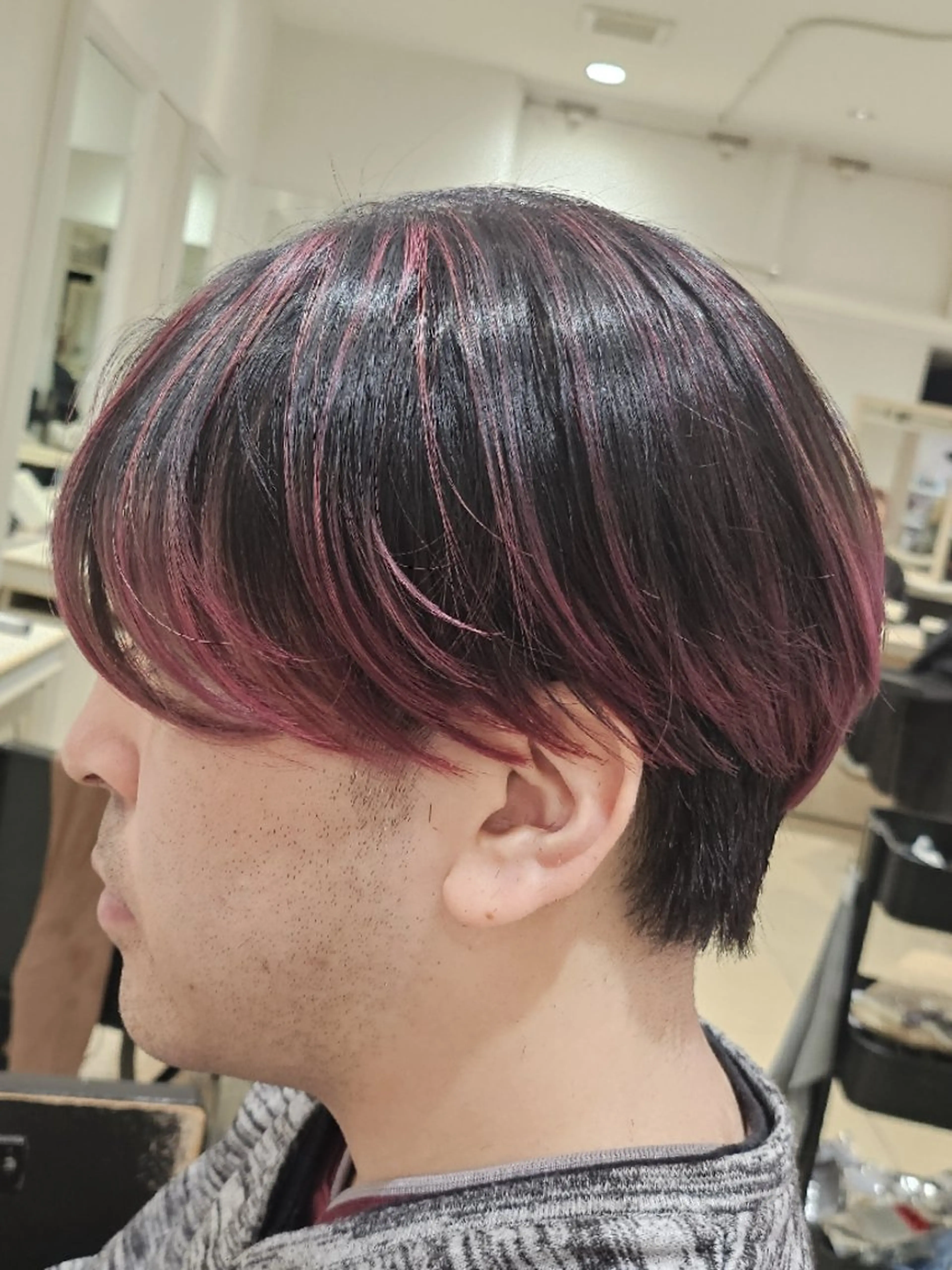 ショート ヘアカラー トリートメント 社内カット講師・店長 菅原賢一のヘアスタイル