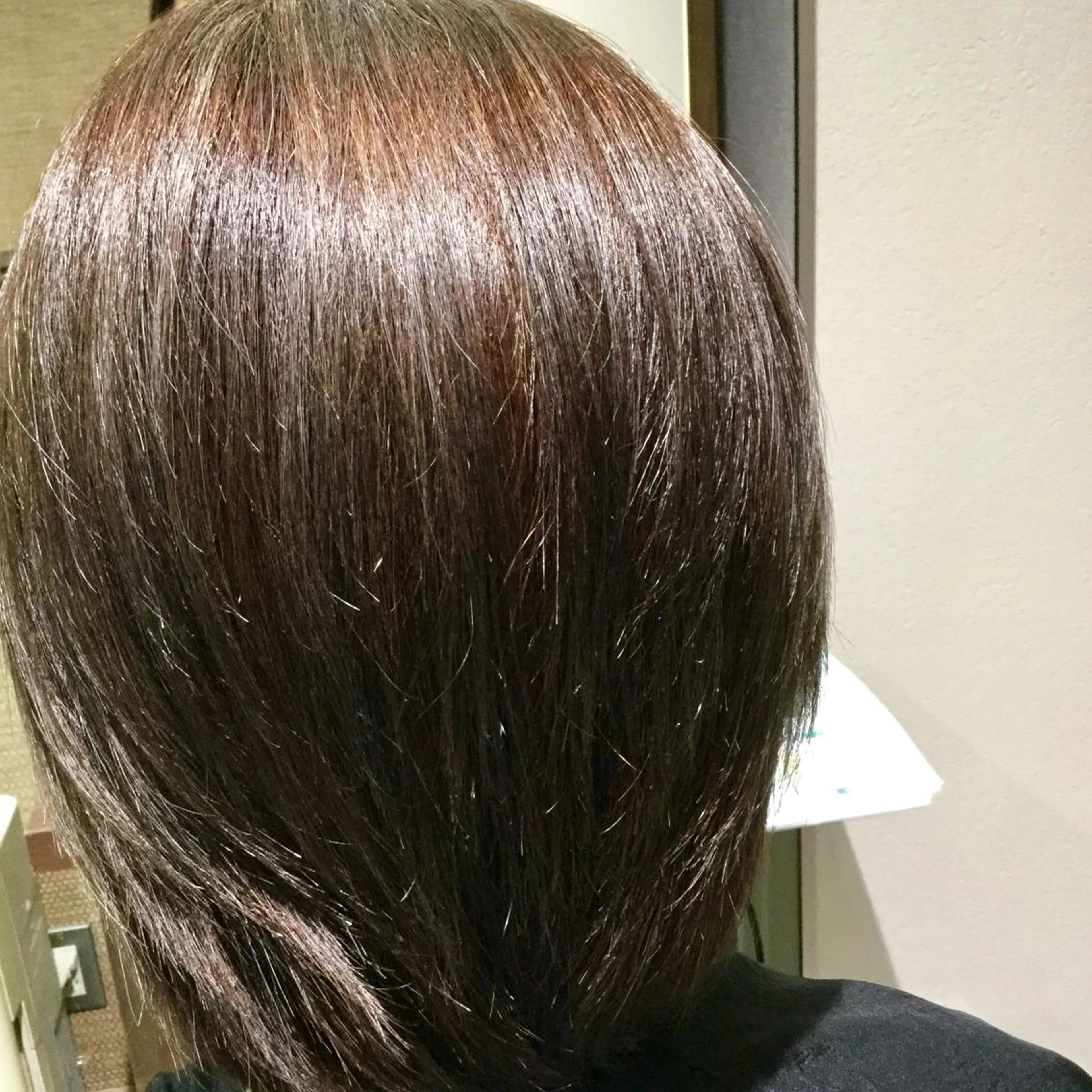 ショート カラー ハイライトカラー イルミナカラー ハイライト トリートメント U-AMBOISE ユーアンボワーズのヘアスタイル