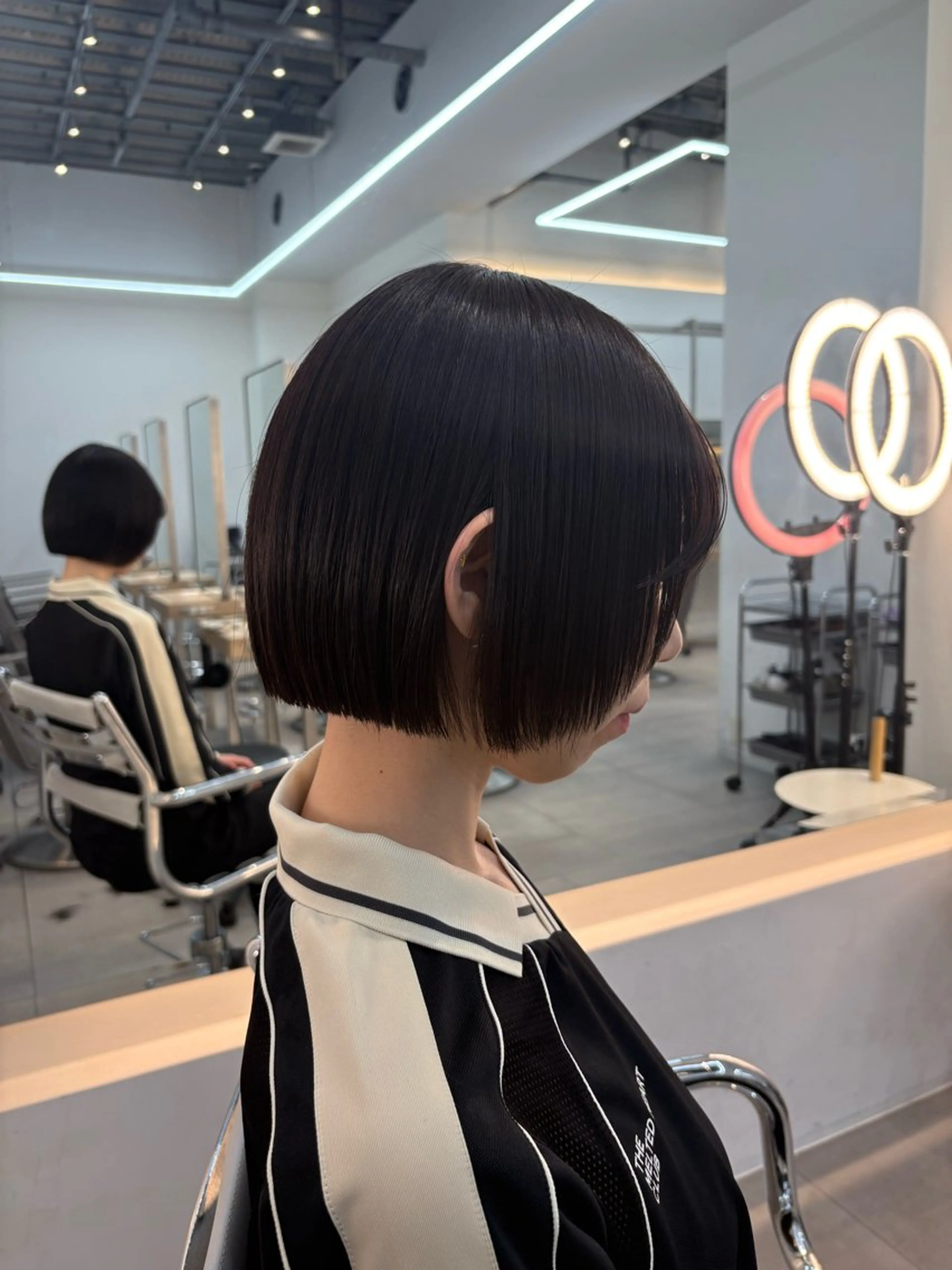 ショート カット nok所属・レイヤー/ベージュ/ どますず🌺のヘアスタイル