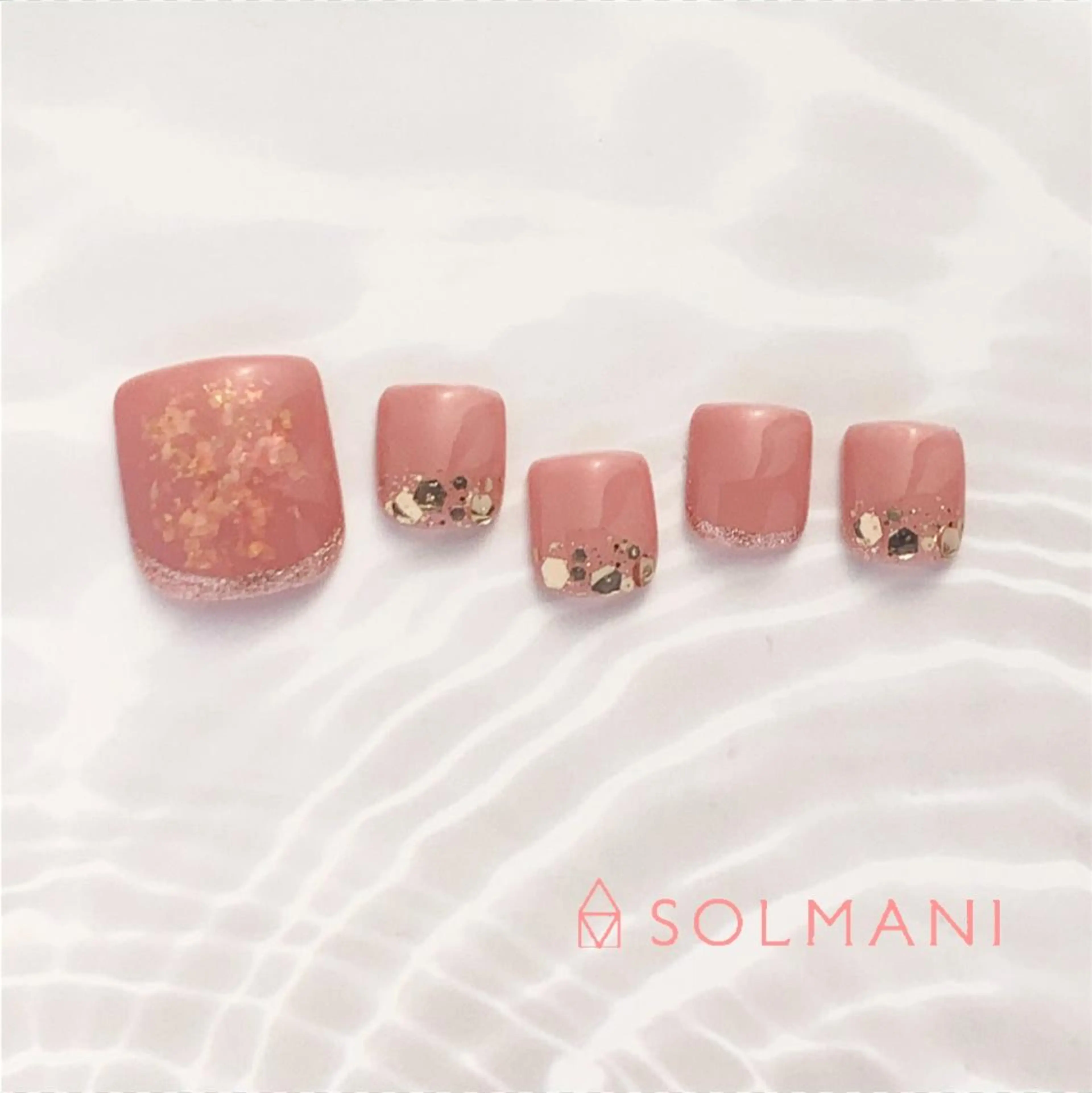 ネイル フットネイル ニュアンスネイル SOLMANI 予約担当のネイルデザイン