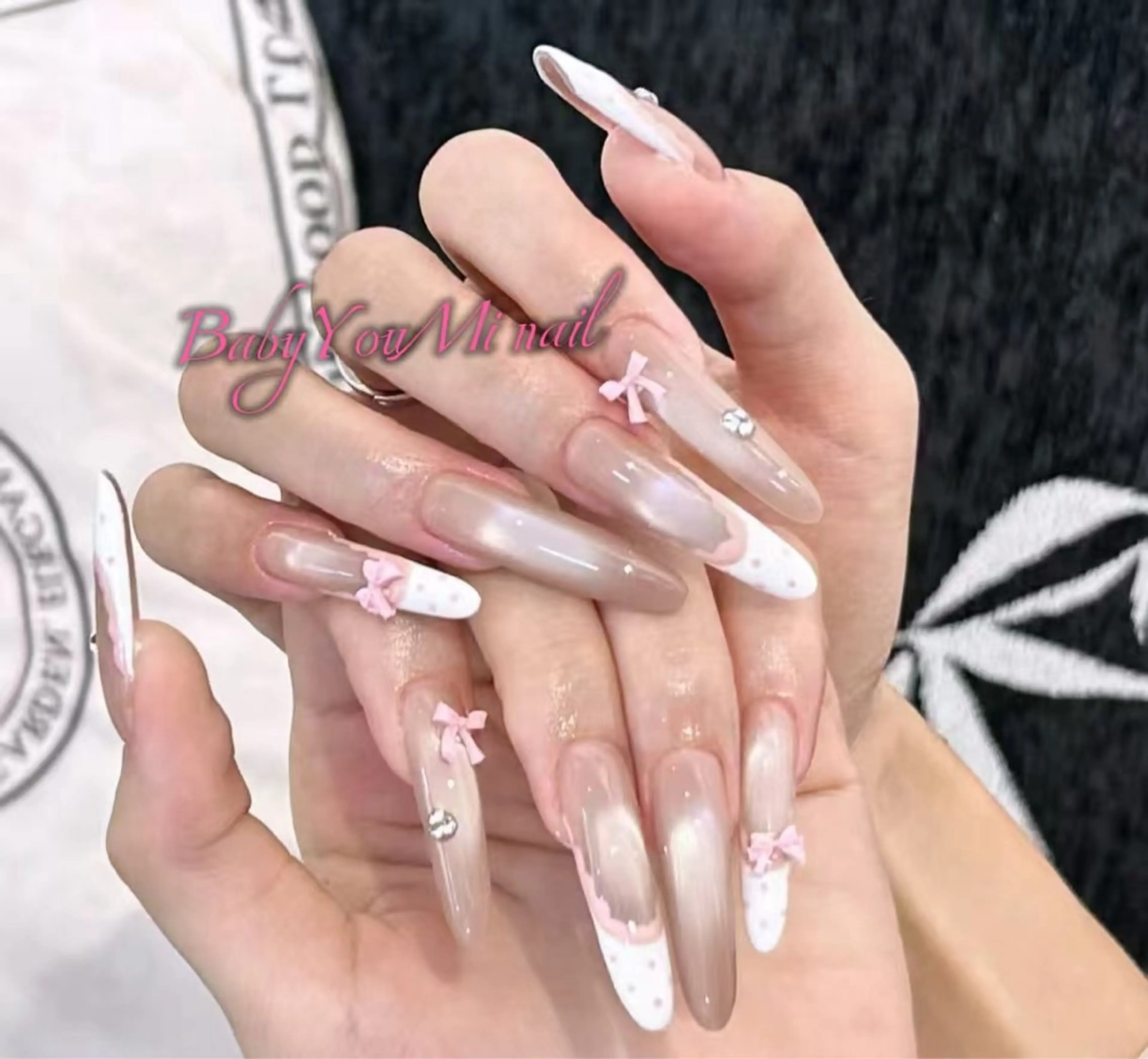 ネイル オーロラネイル フラワーネイル フットネイル フレンチネイル ジェルネイル ハンドネイル BabyYouMi nailのネイルデザイン