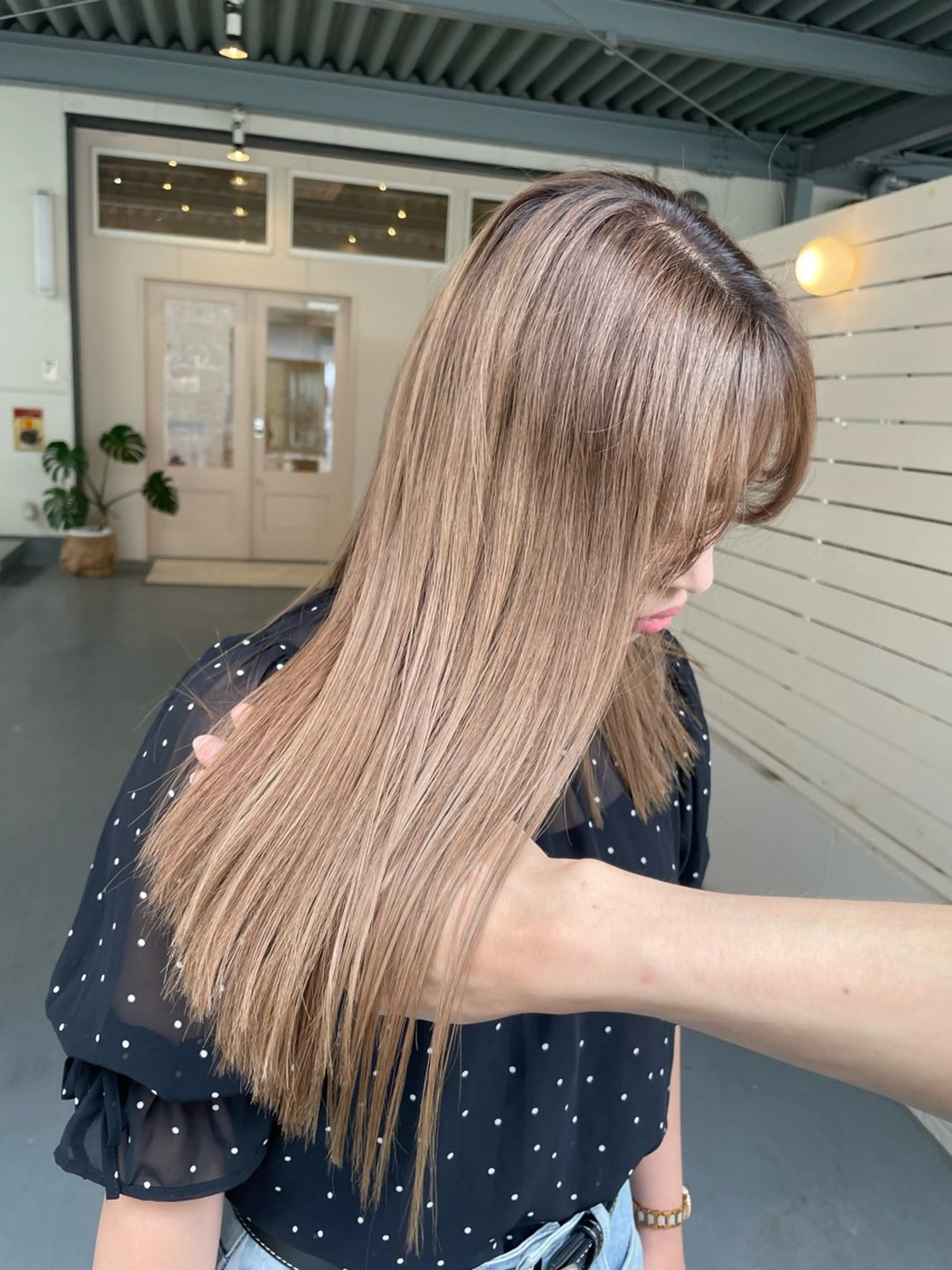 セミロング カラー カラー特化型美容師 保住のヘアスタイル