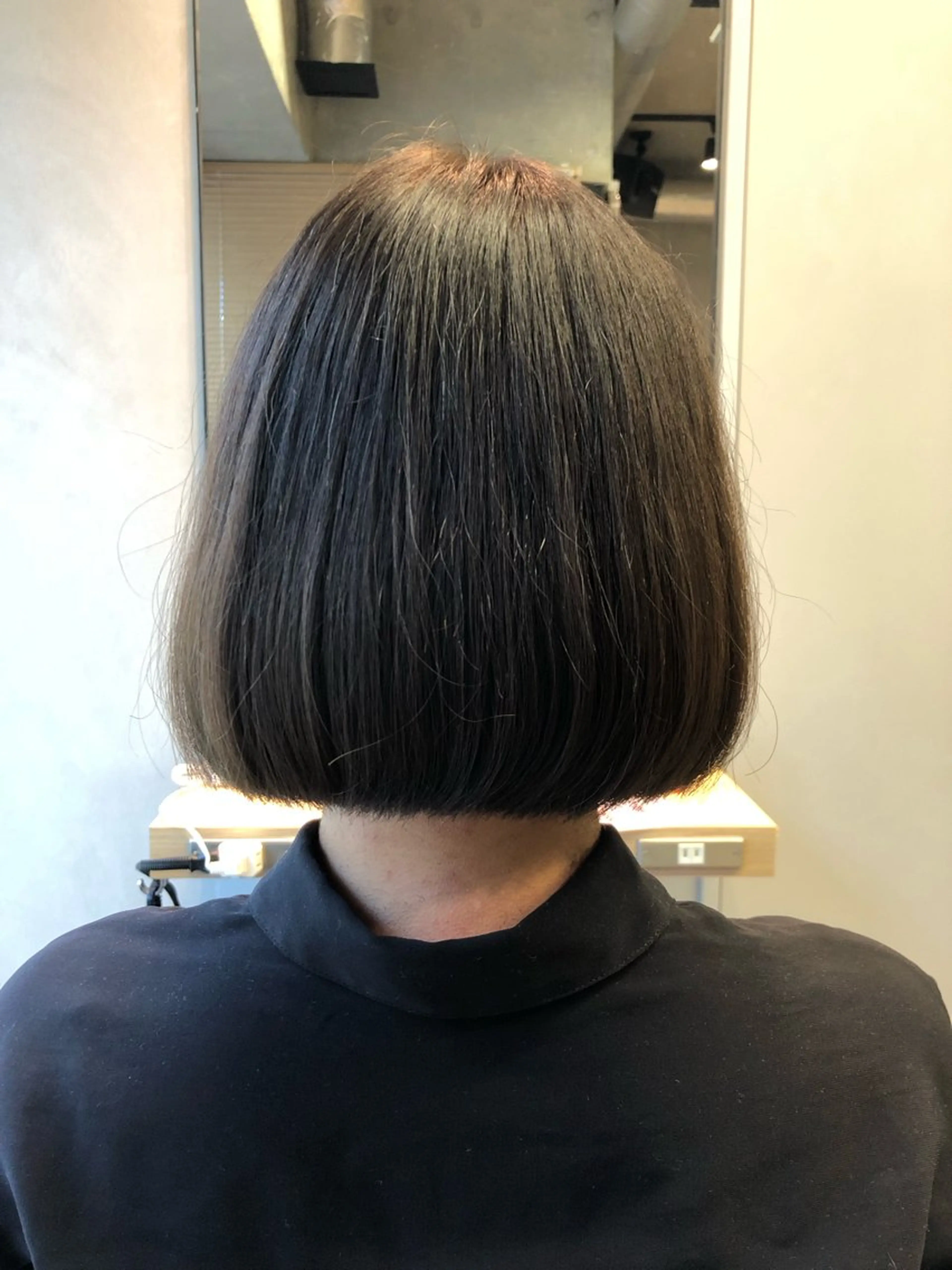 ミディアム ボブ 🎀縮毛矯正.暗髪 .艶髪🩶ちひろのヘアスタイル