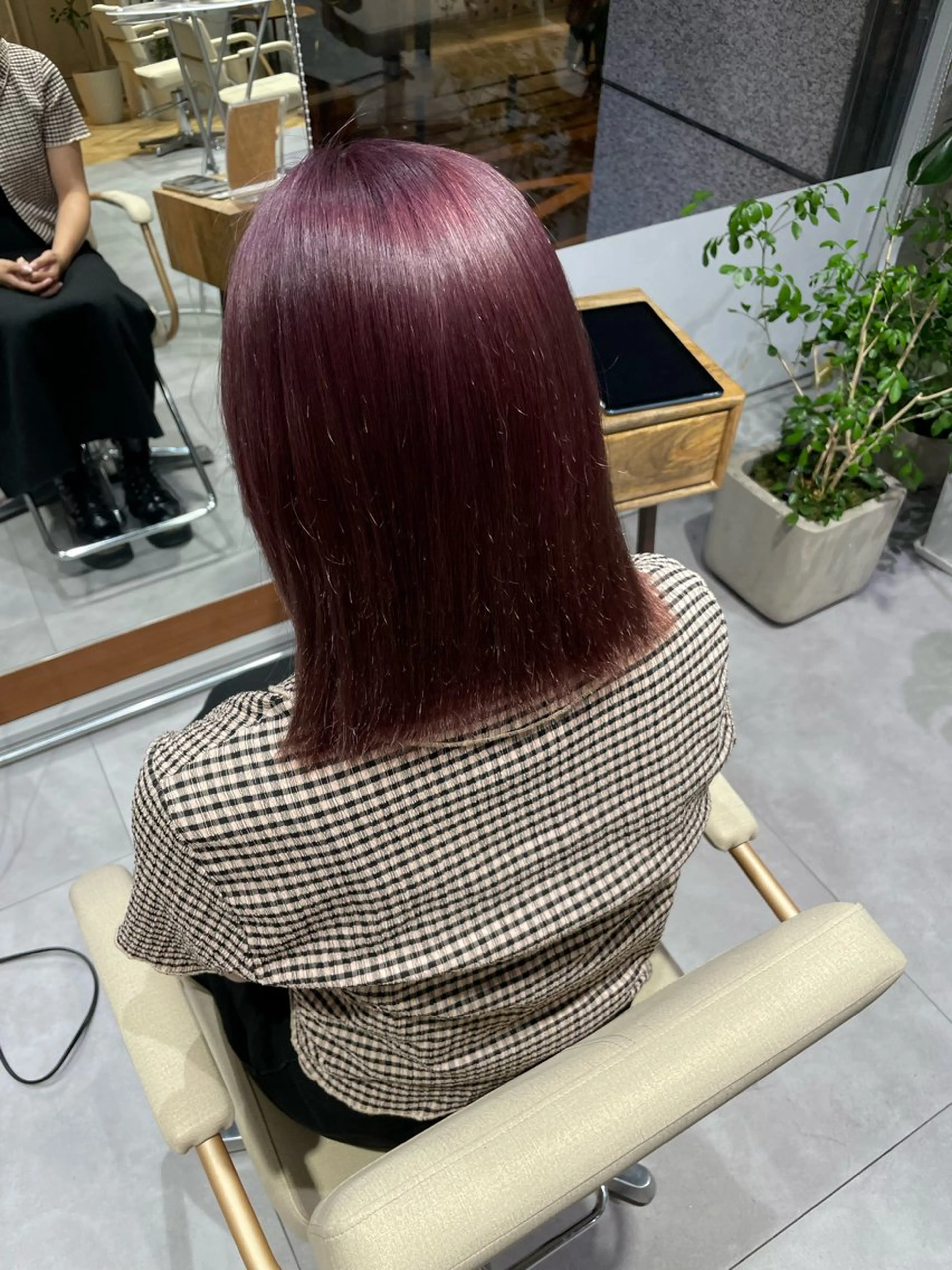 ミディアム カラー かわにし ひなた🐰のヘアスタイル