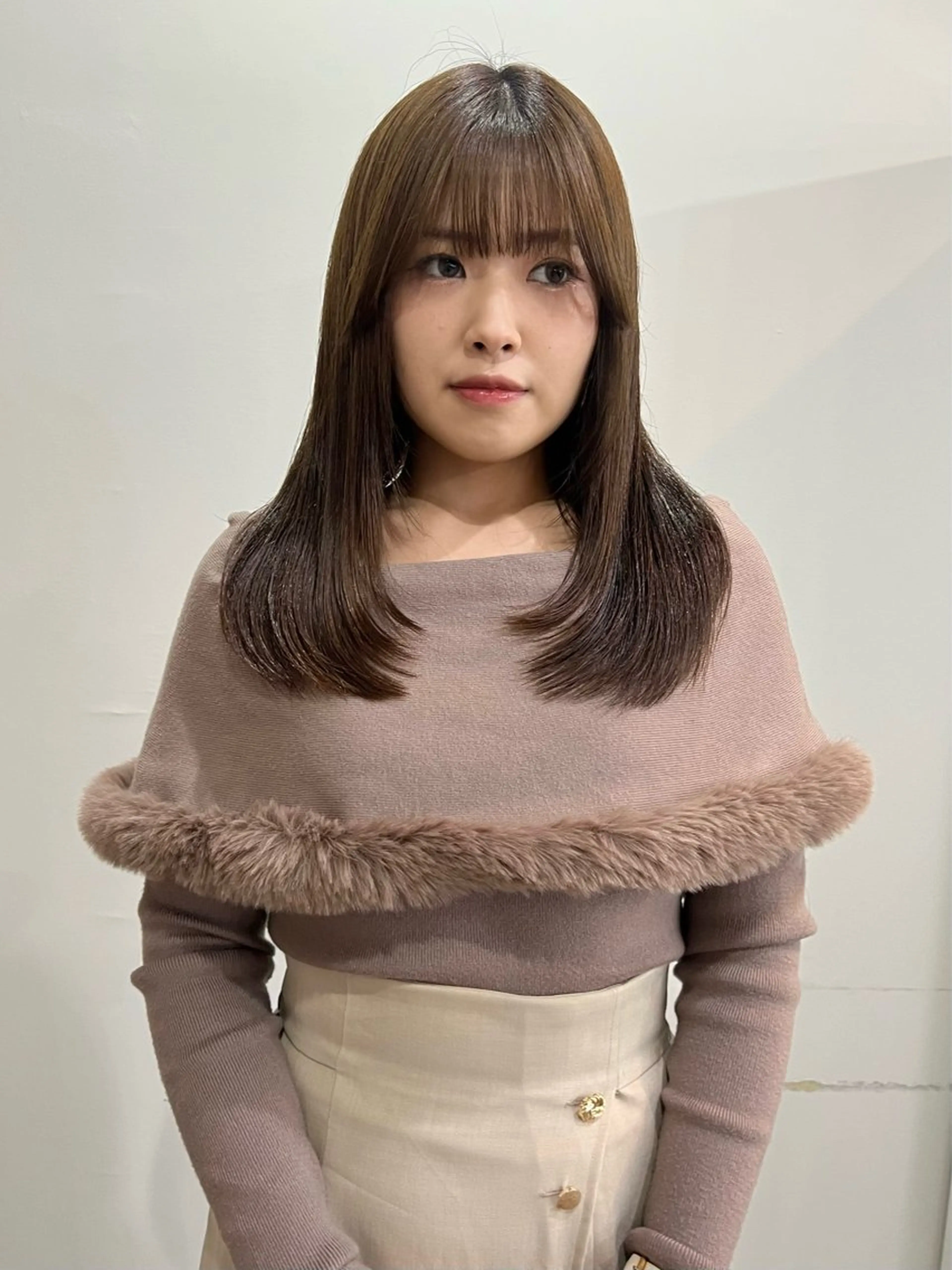 ロング 切りっぱなしボブ/ ブリーチカラー/大塚のヘアスタイル