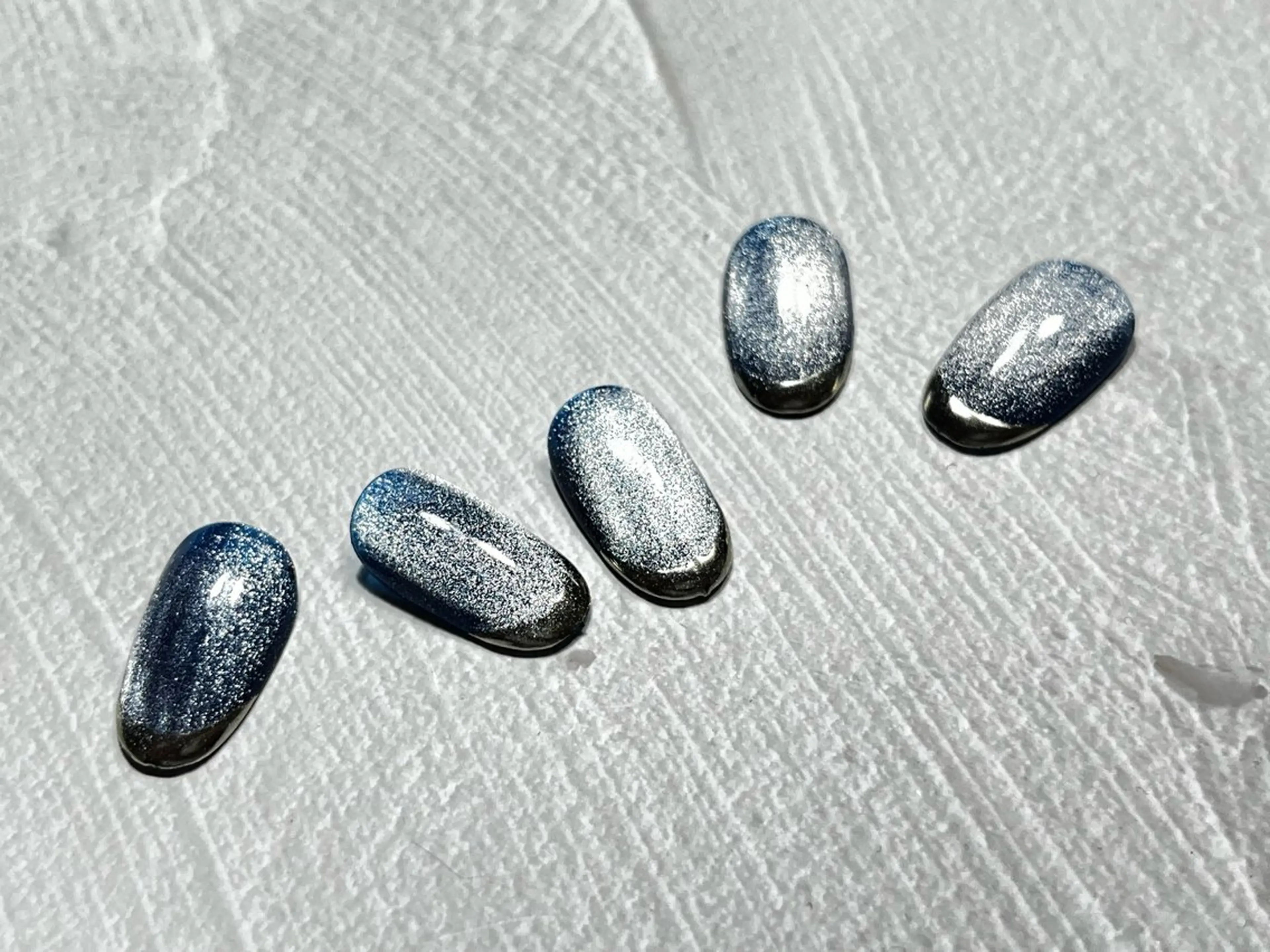 ネイル un +のネイルデザイン