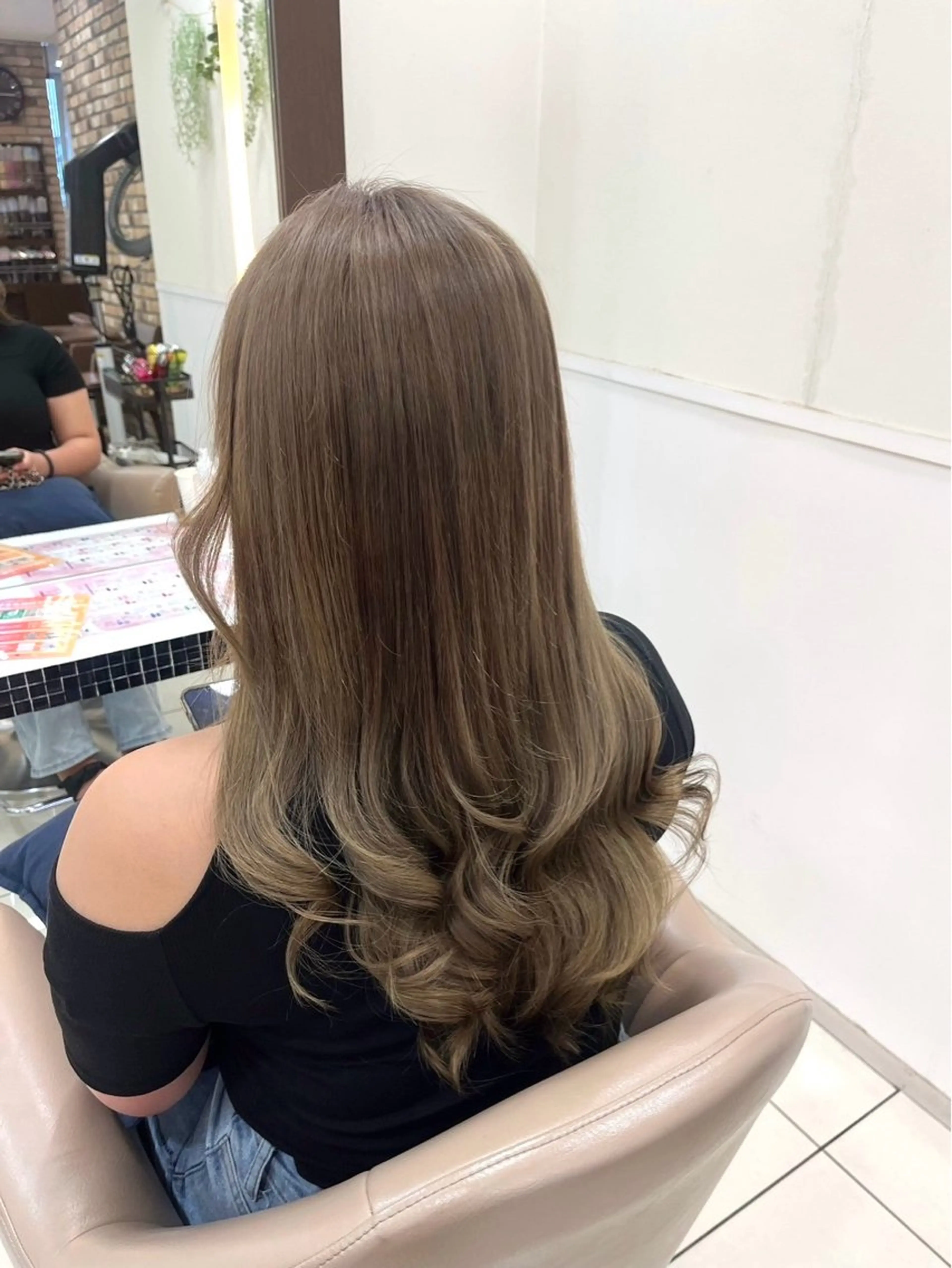 ロング カラー ハイトーン👱‍♀️ エクステ/彩花のヘアスタイル
