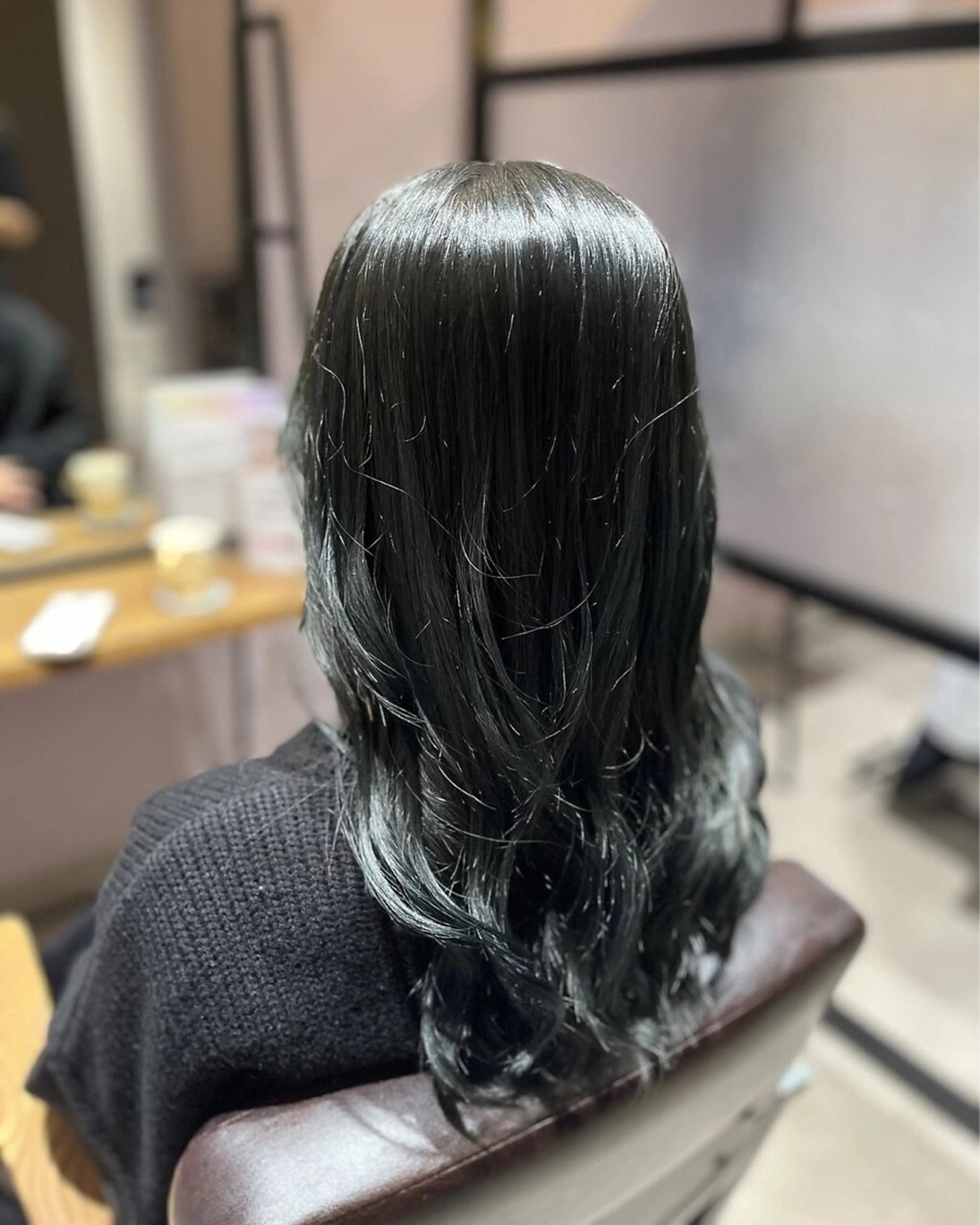 カラー 西原 愛紗のヘアスタイル