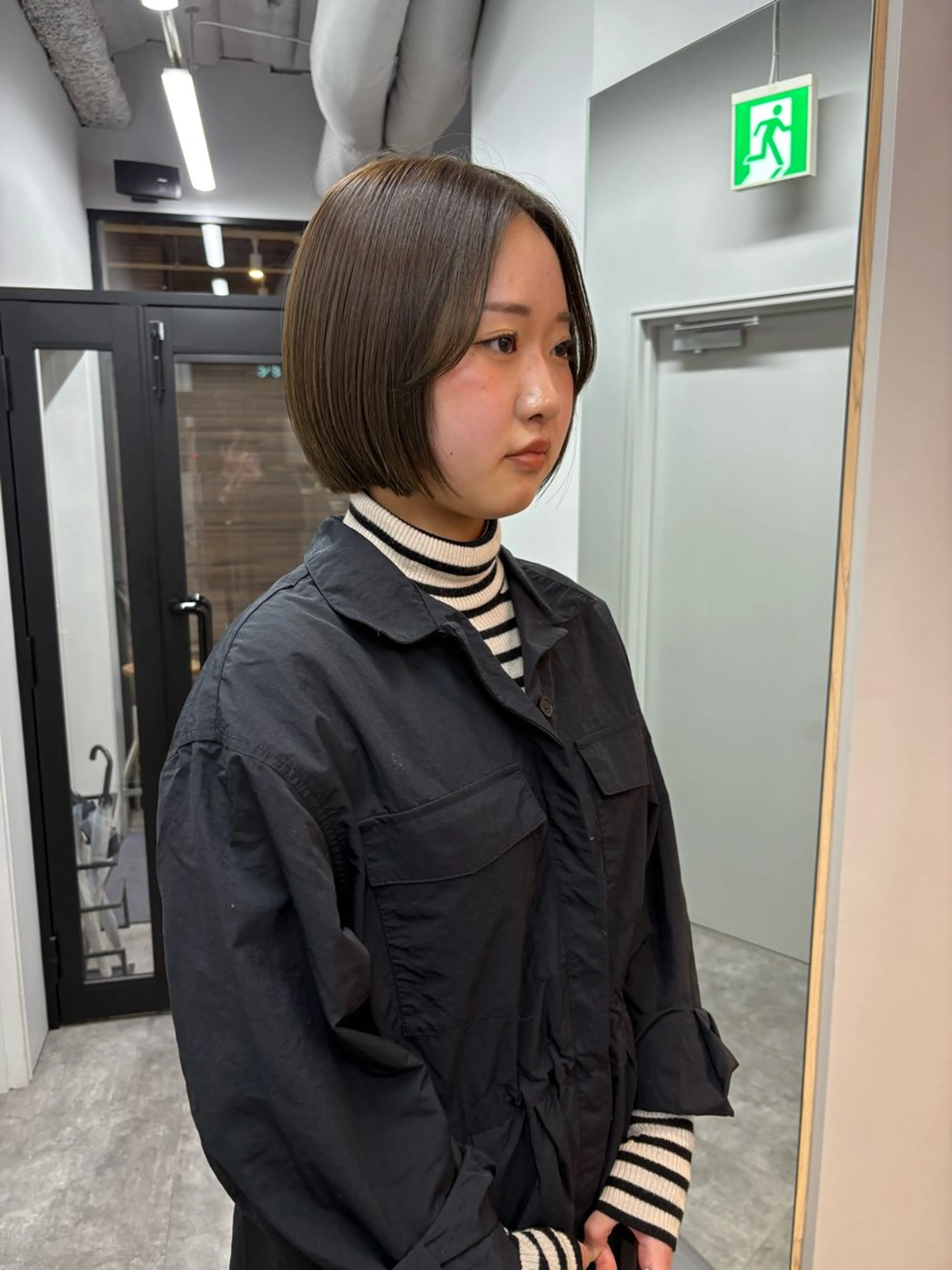 ショート ヘアカラー yuri/オリーブ/ 暖色カラー/レイヤーのヘアスタイル