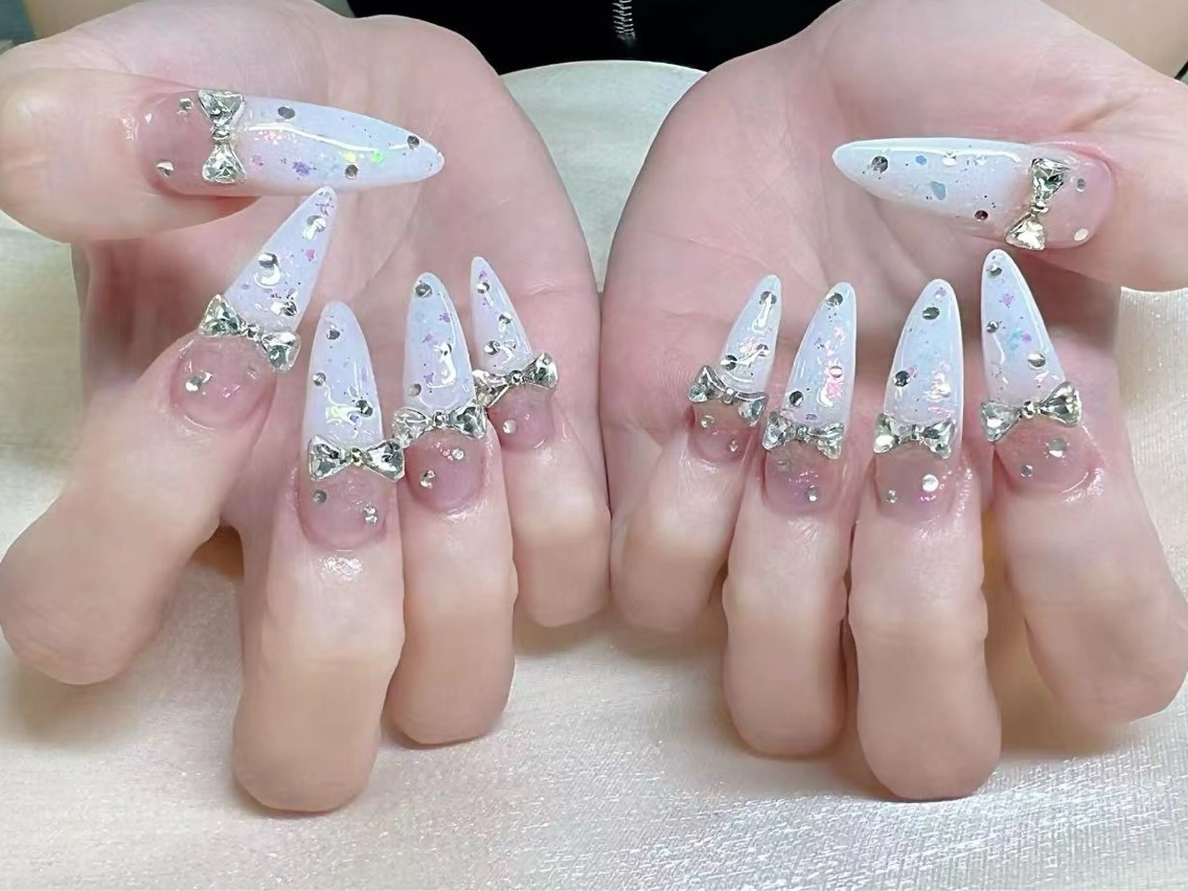 ネイル アートネイル チークネイル 長さ出し フットネイル ジェルネイル ハンドネイル ハンドケア ラッキーネイルサロン 西川口東口店のネイルデザイン