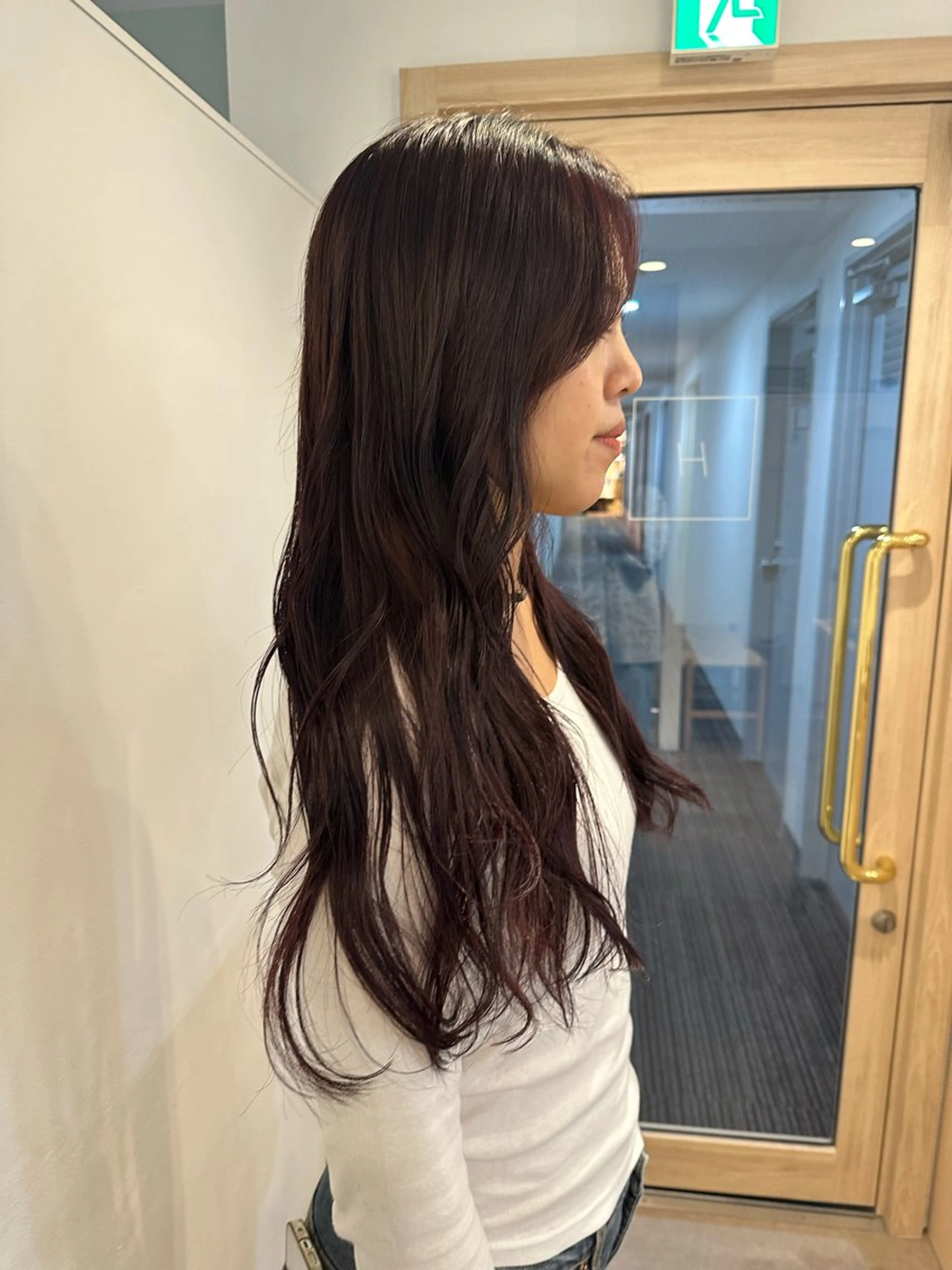 ロング カラー ボルドーカラー カット ヘアカラー トリートメント 梅田/柔らかカラー/ オオハシ リナコのヘアスタイル