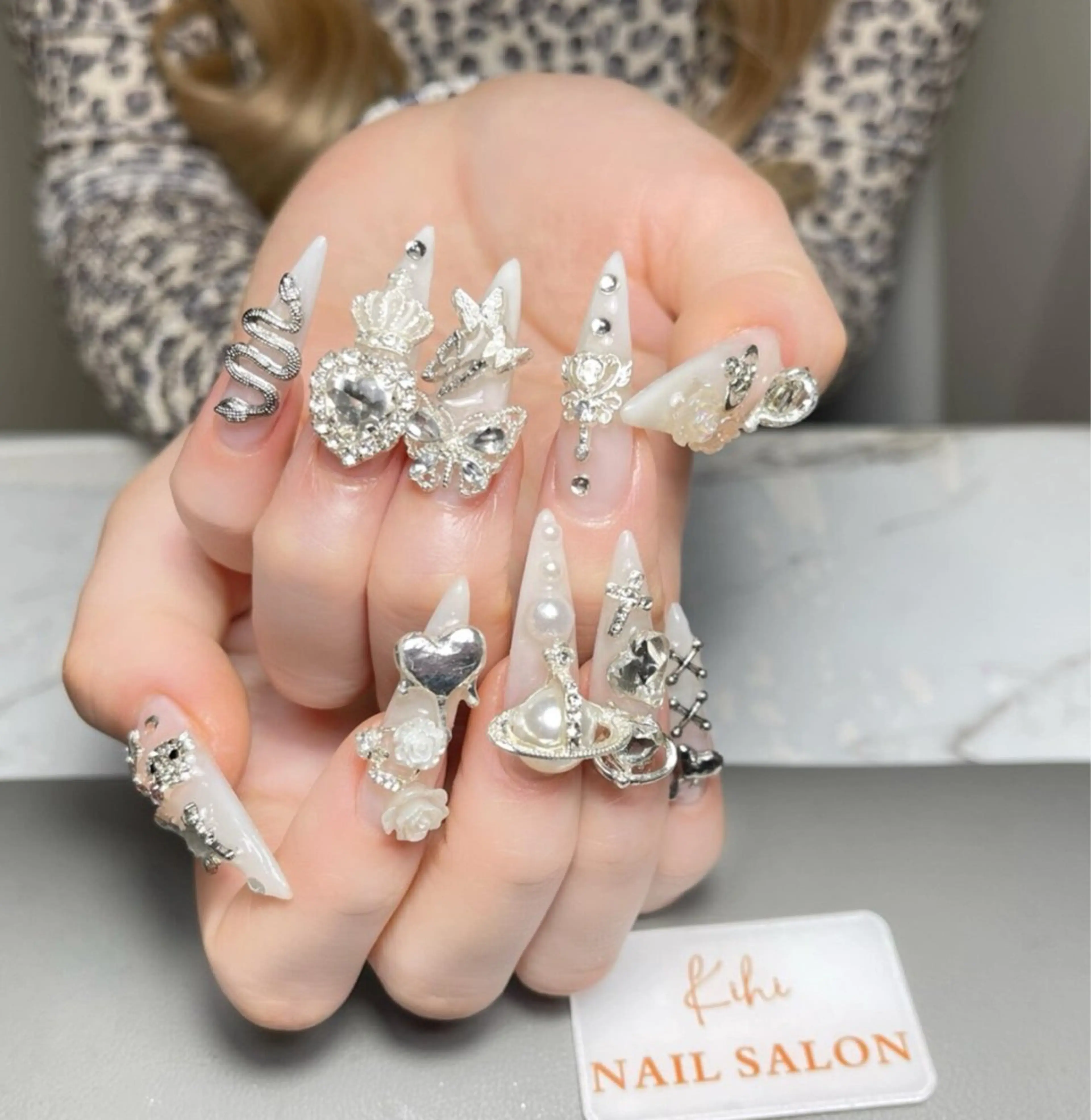 パツつけ放題【ベース二色付】【ジェル付き替えオフ無料】の写真