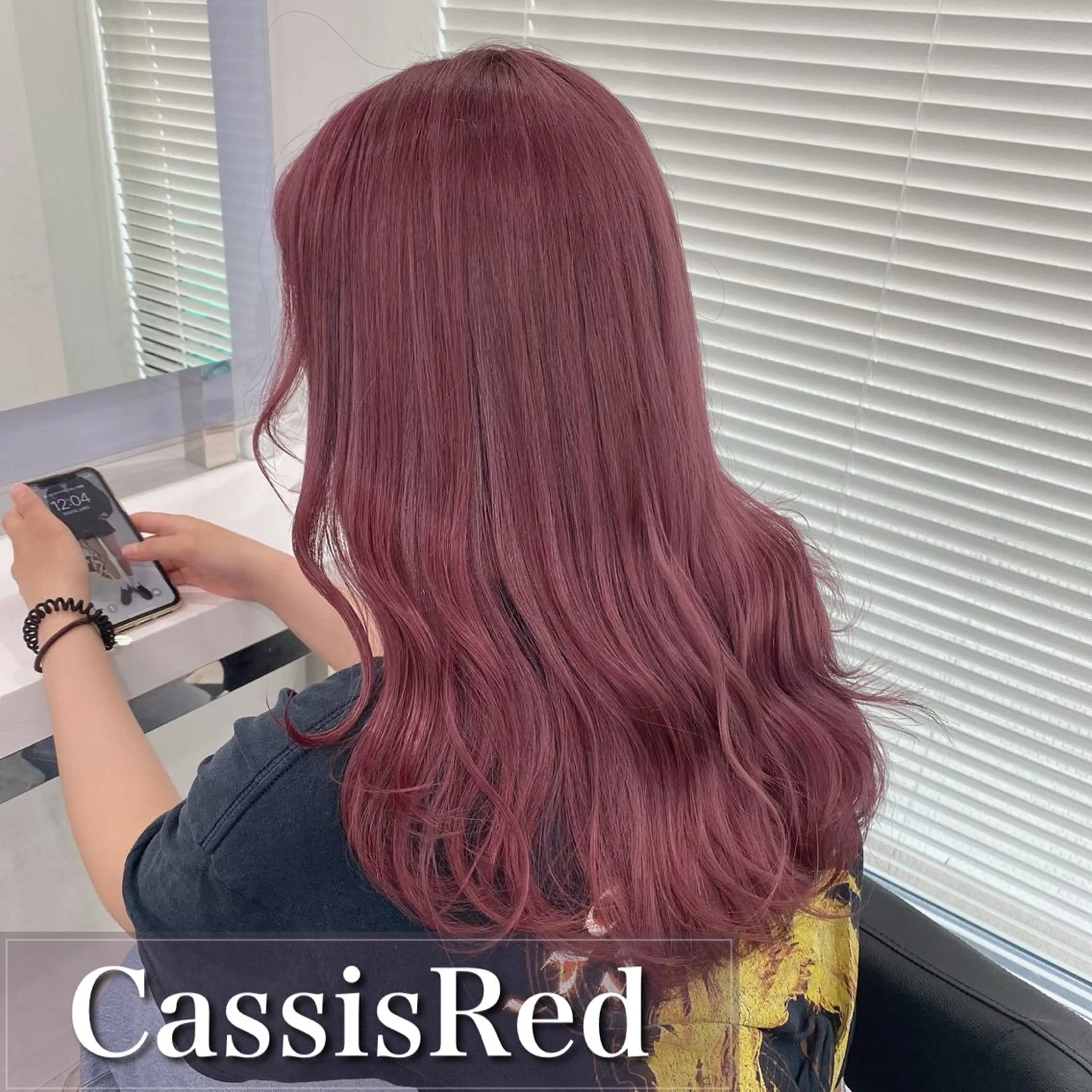 セミロング カラー ヘアアレンジ ハイトーンカラー 🩵ダメージレス艶感 ハイトーン🩷のヘアスタイル