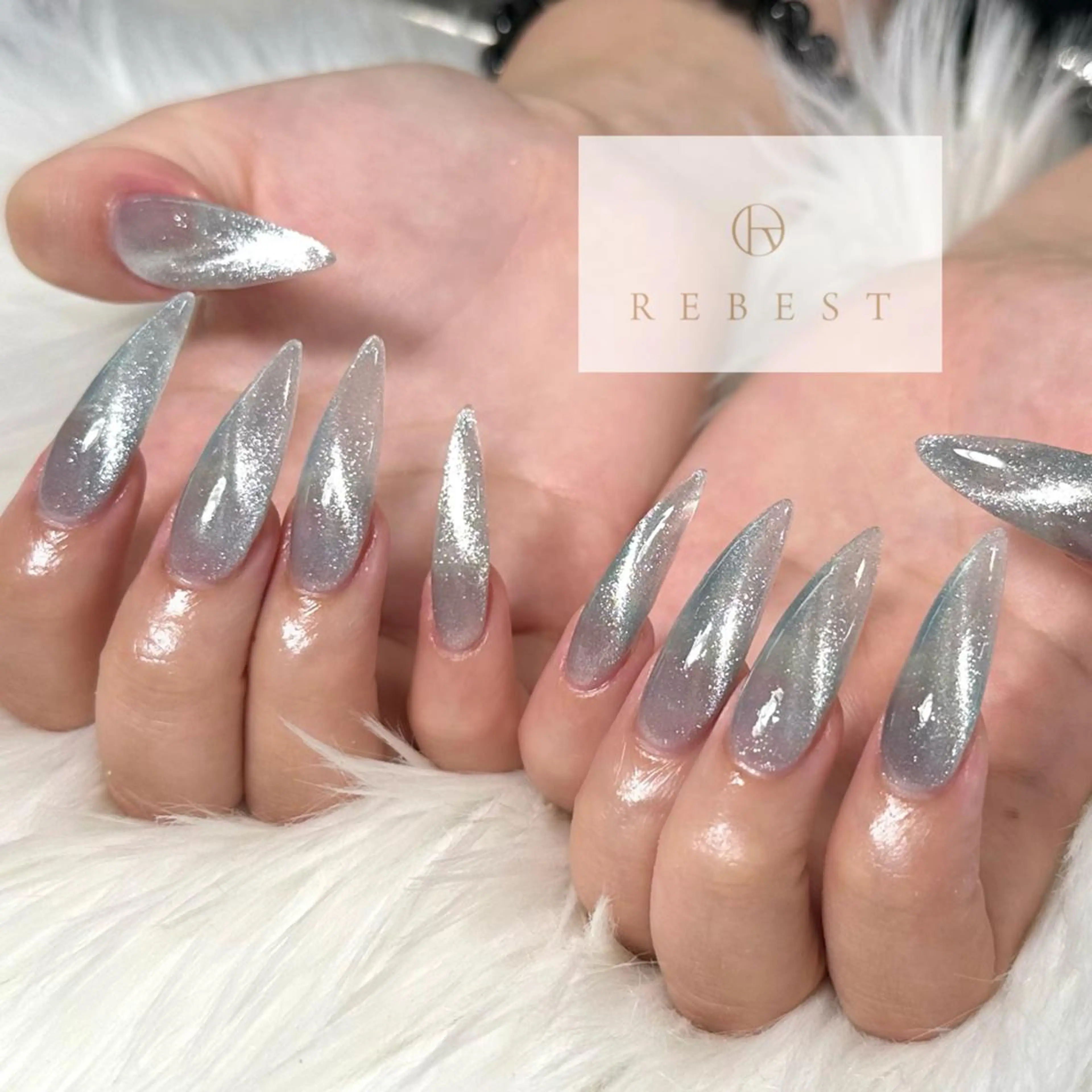 ネイル ❤️💛REBEST 付け放題Nailのネイルデザイン