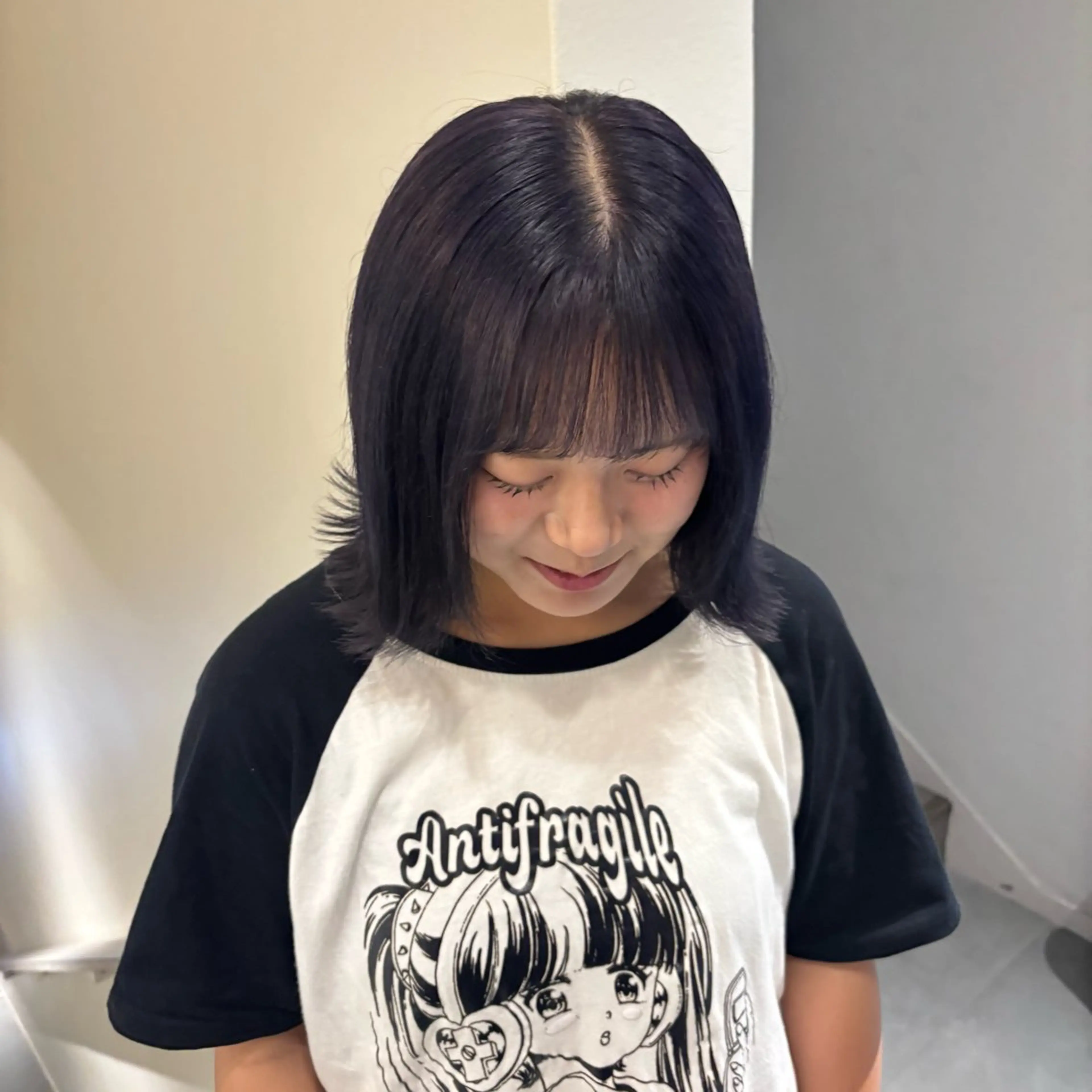 ショート カラー ブリーチ パープルカラー ヘアカラー 上條響子/伏見/ 透明感カラーのヘアスタイル