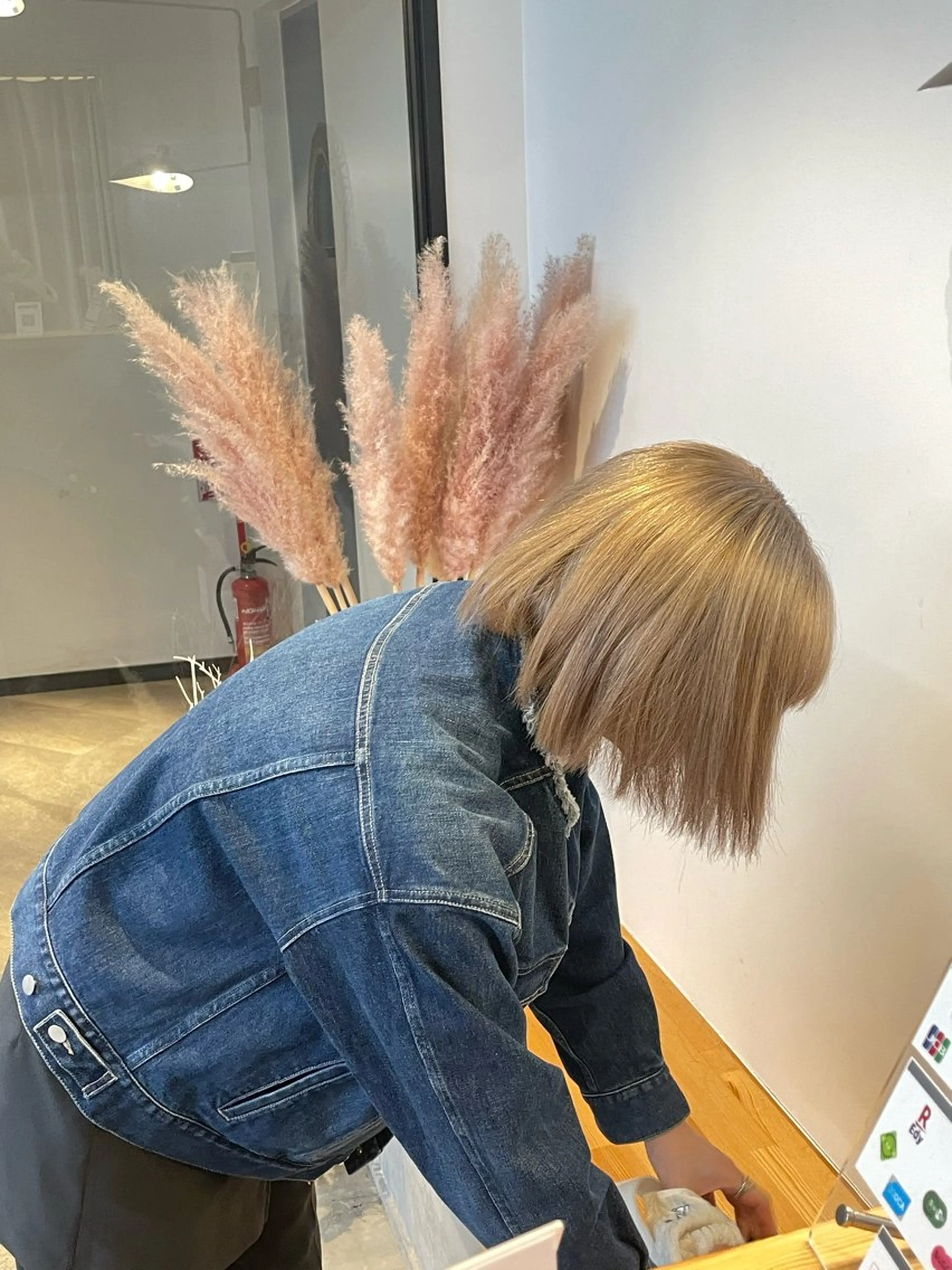 ショート カラー ヘアカラー トリートメント KOTOMI .のヘアスタイル