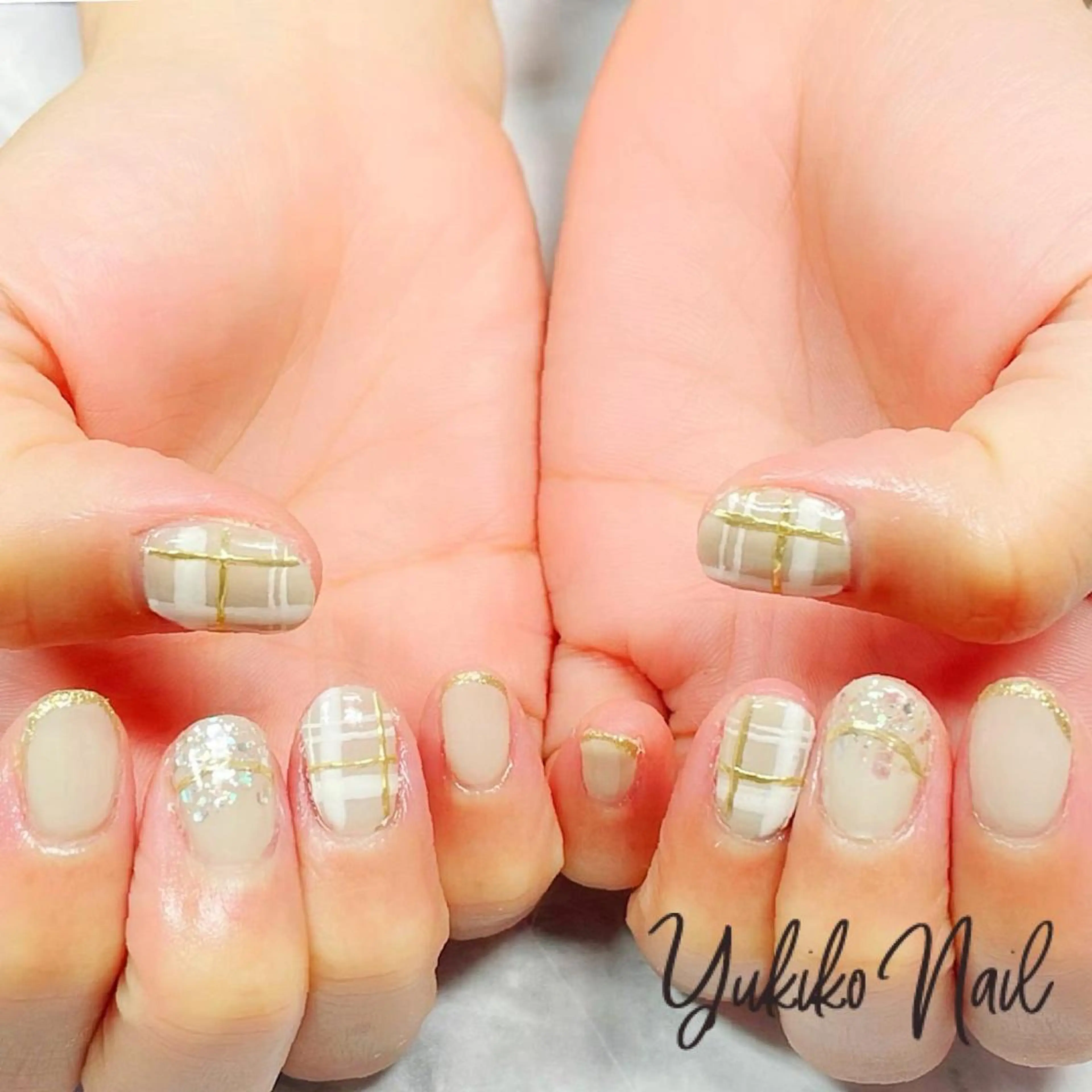 ネイル グリーン 冬ネイル クリスマス ハンドネイル ユキコ ネイルのネイルデザイン