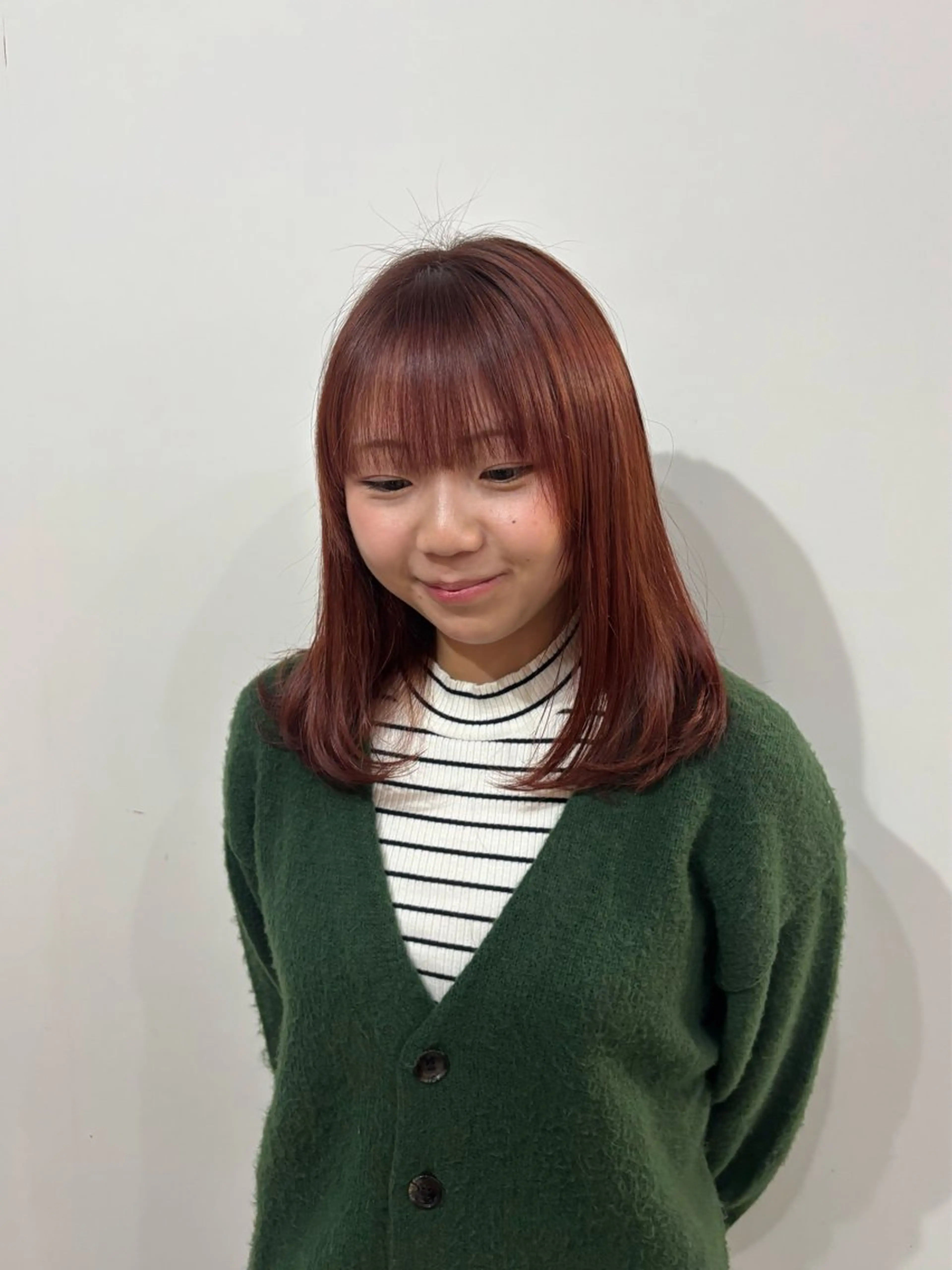 セミロング カラー ブリーチ レッドカラー カット ヘアカラー ボブ/可愛いスタイル ⠀ゆらのヘアスタイル