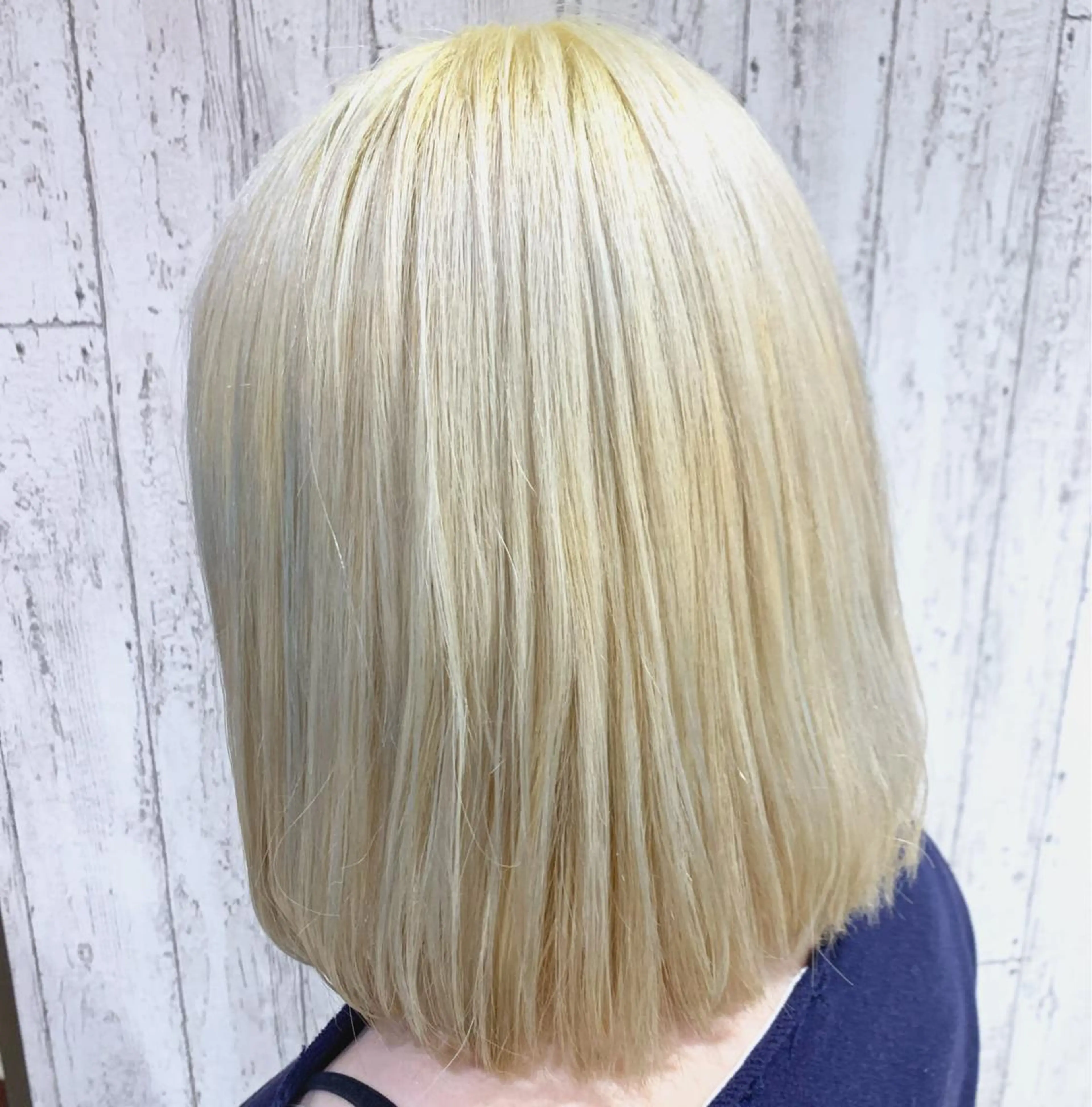 ショート カラー 古沢 みづきのヘアスタイル