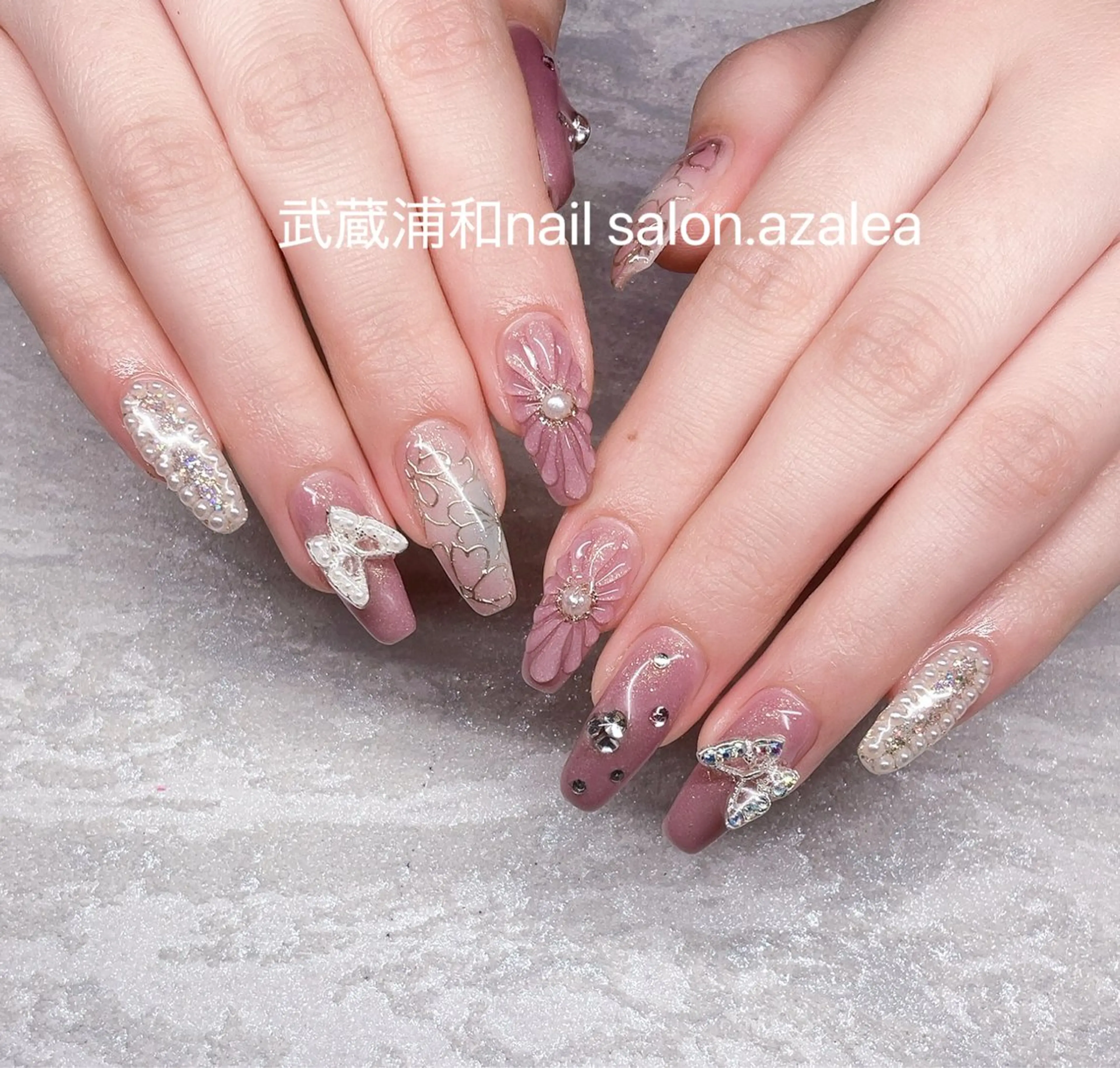 ネイル ハンドネイル R inのネイルデザイン