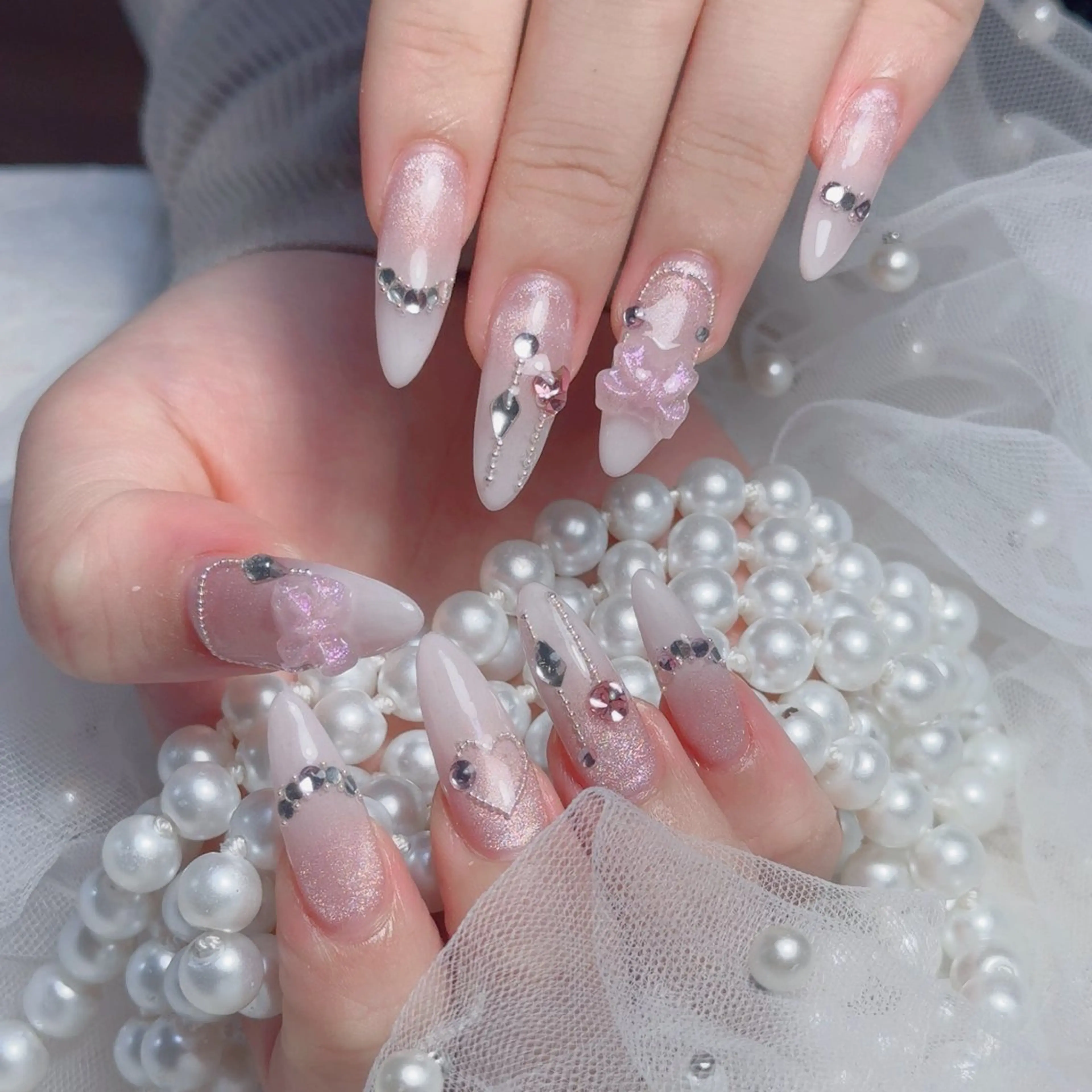ネイル Maggie Nail🦩のネイルデザイン