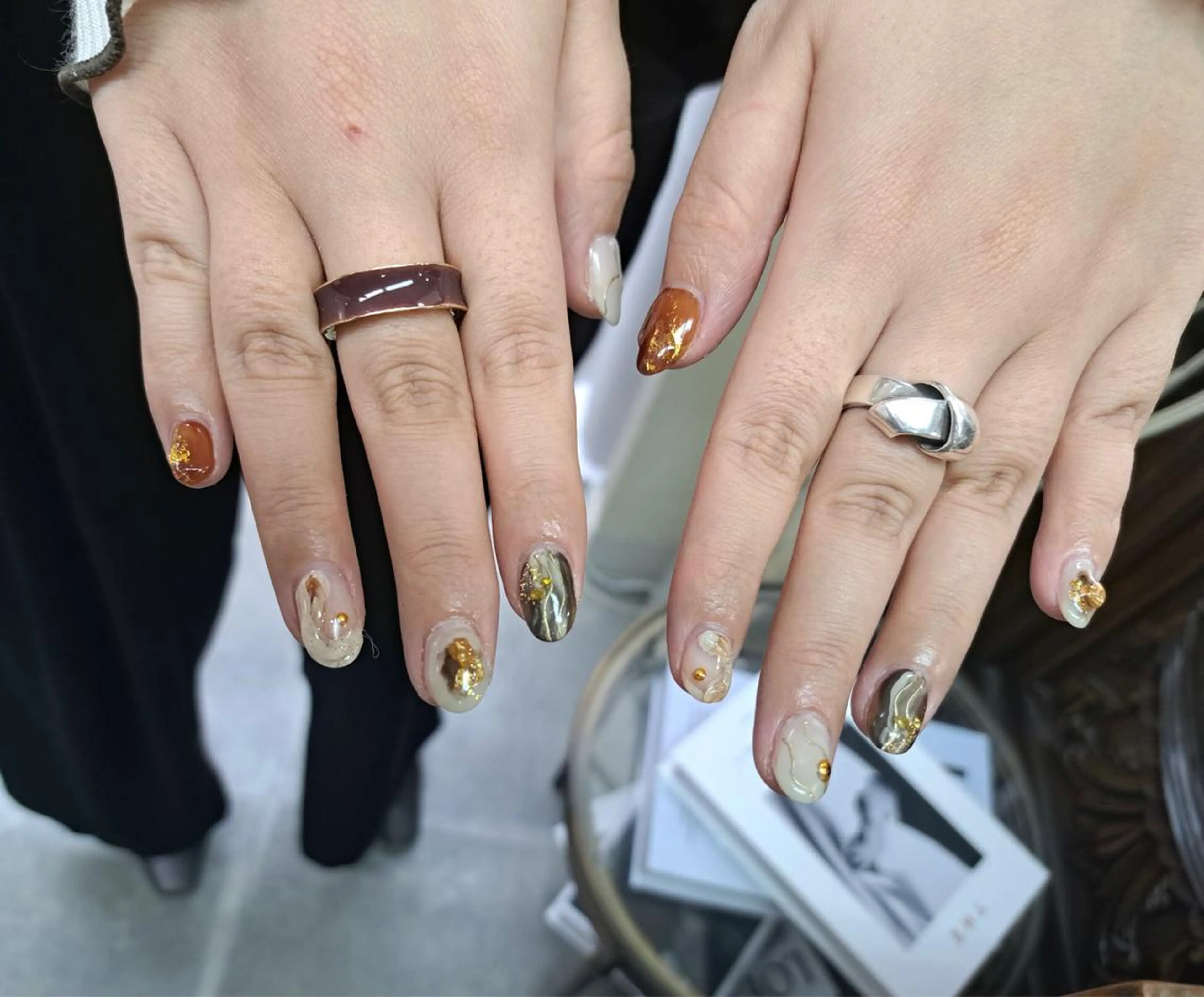 ロング ネイル アートネイル ジェルネイル ニュアンスネイル ぷっくりネイル スカルプネイル nailstudio eviz新宿店のネイルデザイン