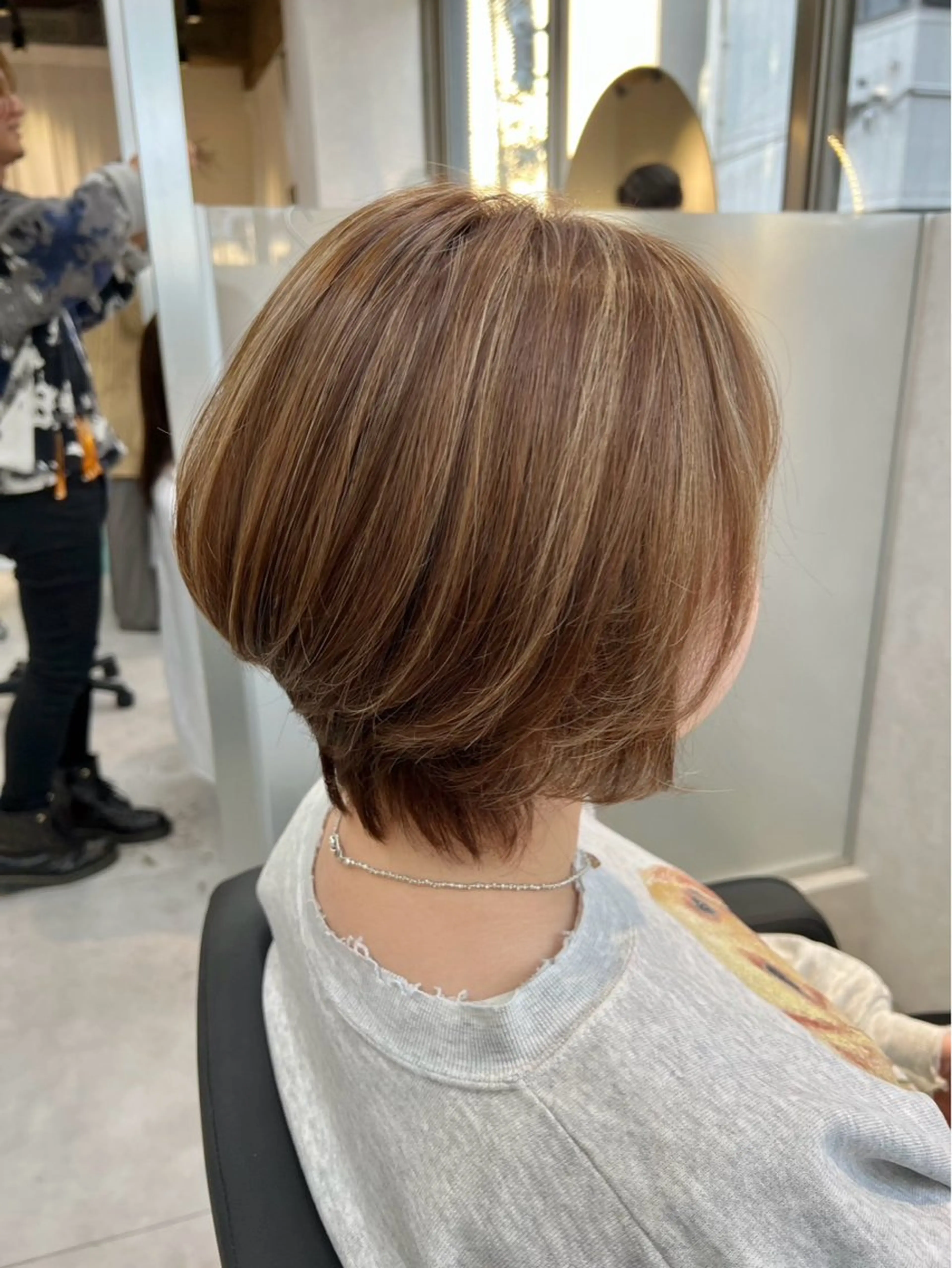 カラー ヘアカラー 米倉 陽菜のヘアスタイル