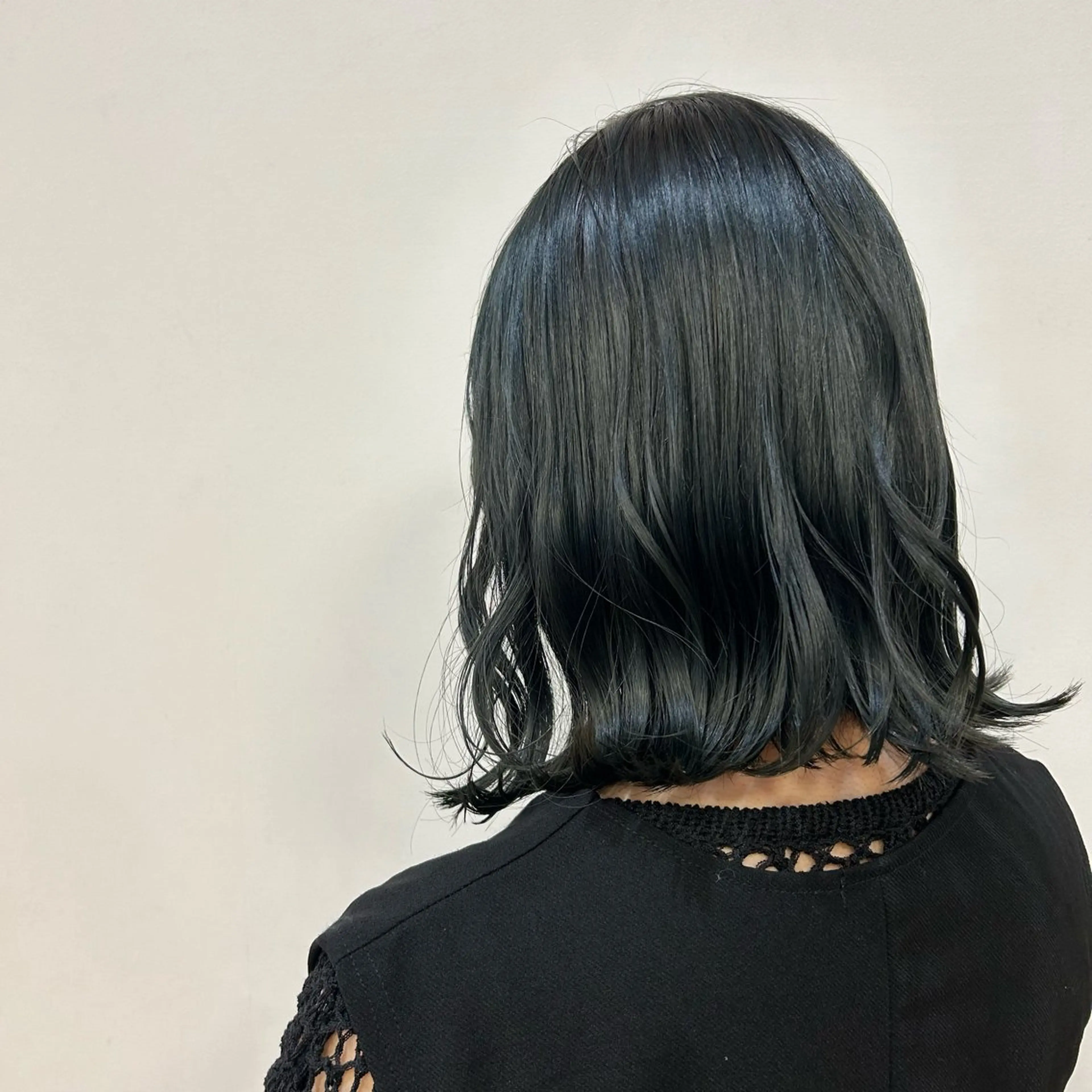 ミディアム broaden by anon所属・瀧上 寧音のヘアスタイル