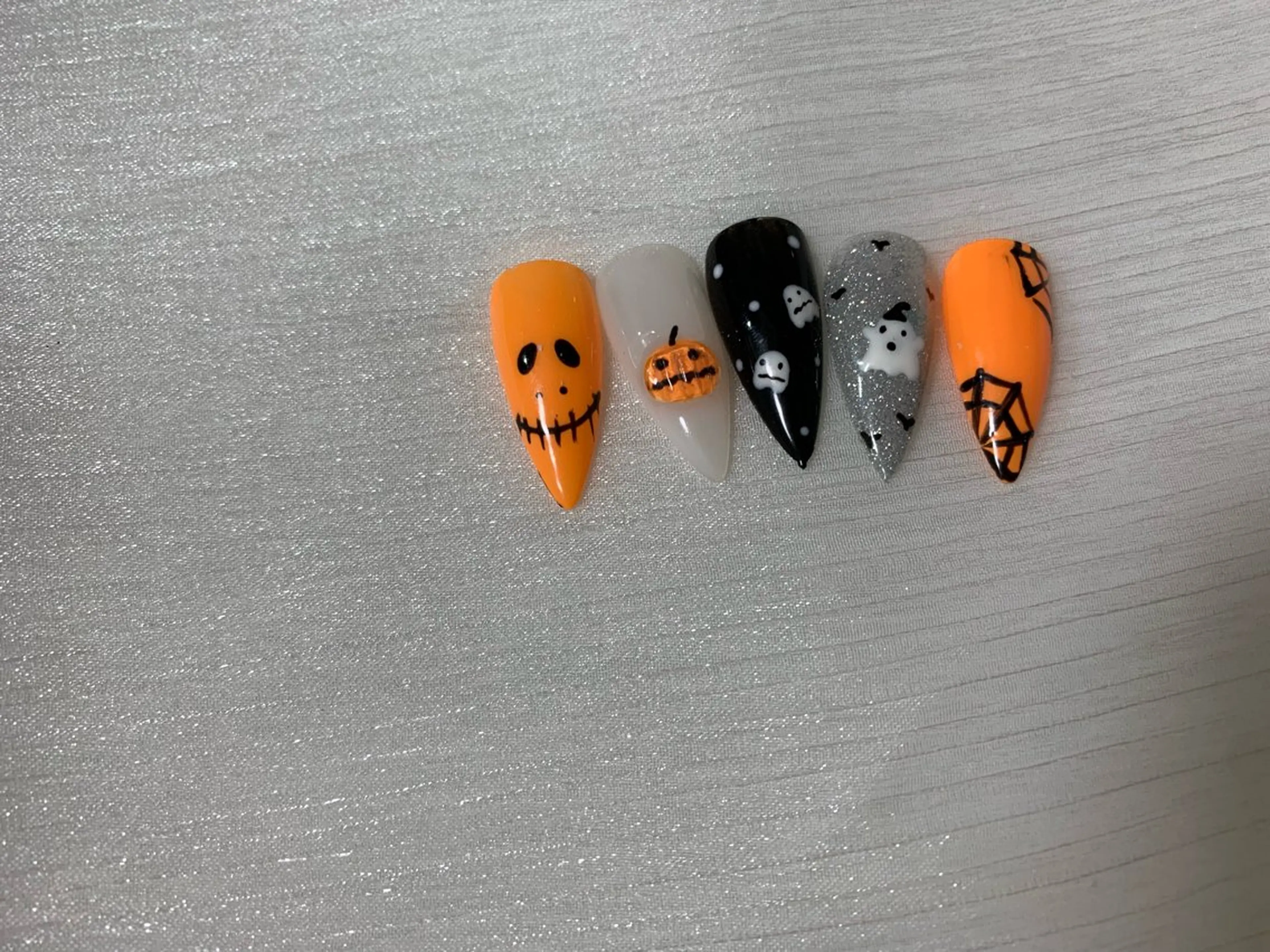 ネイル しょう えんきんのネイルデザイン