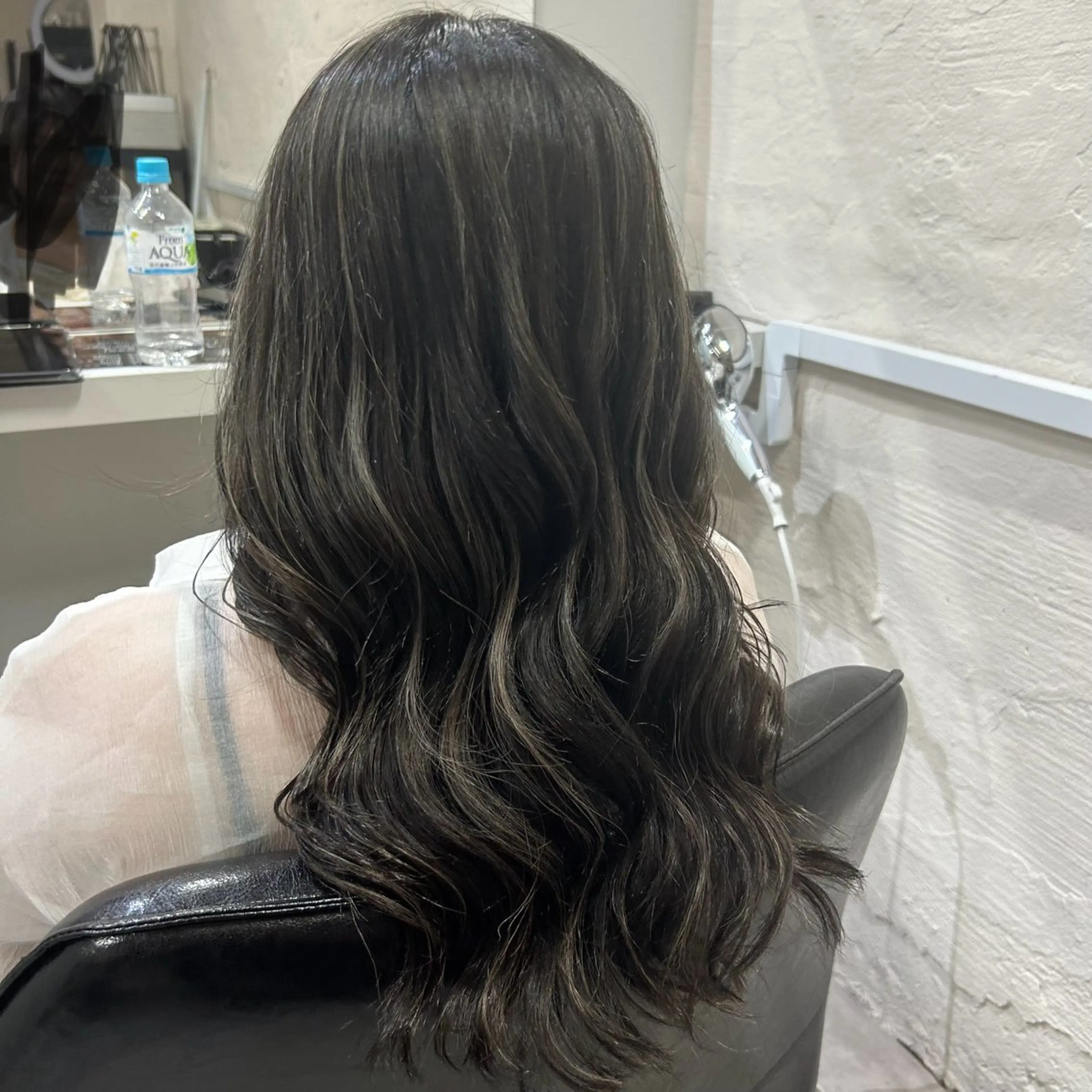 ロング ハイライト カット ヘアカラー がもう ゆいこのヘアスタイル