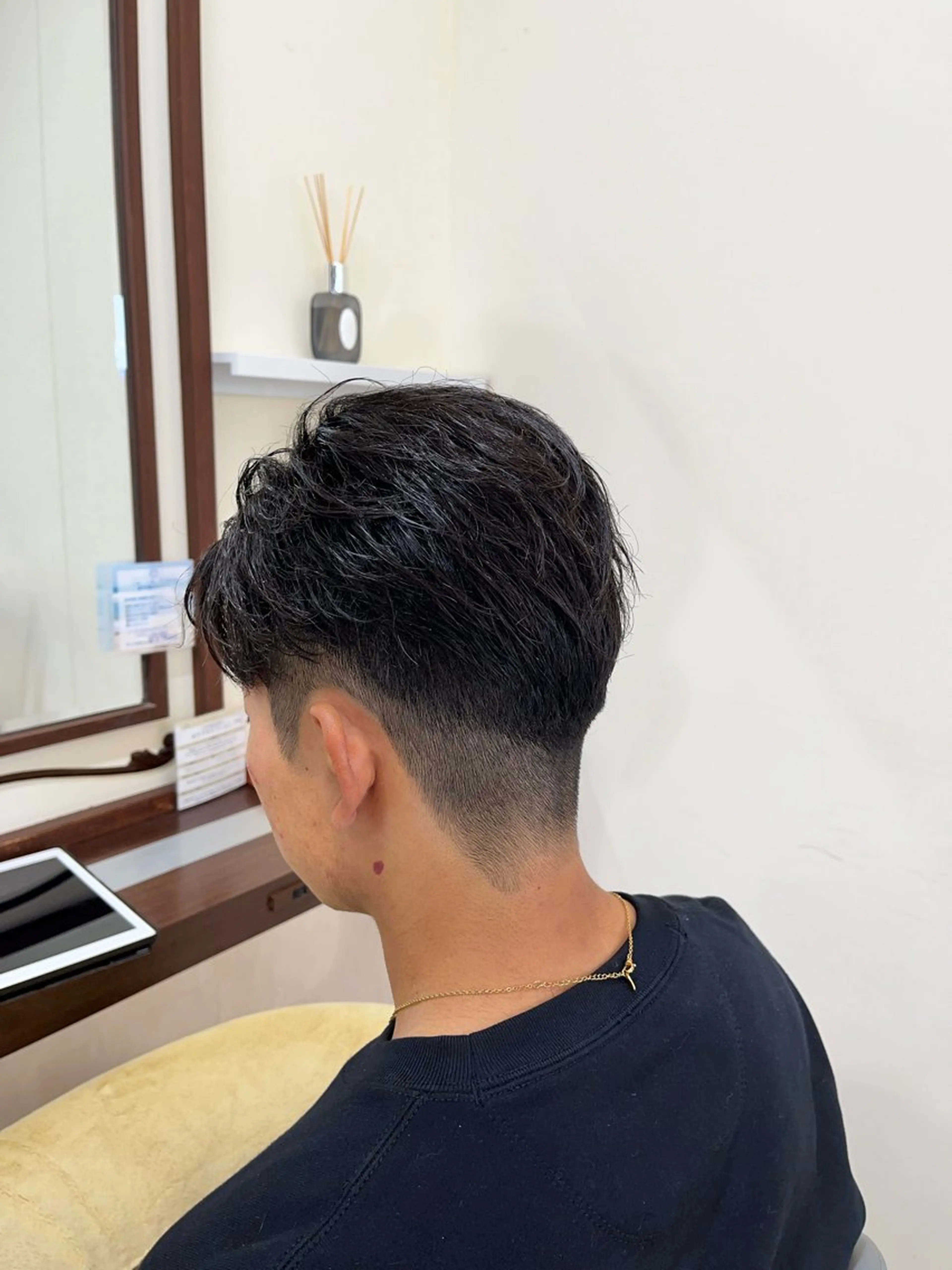 ショート メンズ センターパート 刈り上げ AROH  men's cut&men's perm 船橋店所属・🧊メンズ特化🧊 高木航希のヘアスタイル