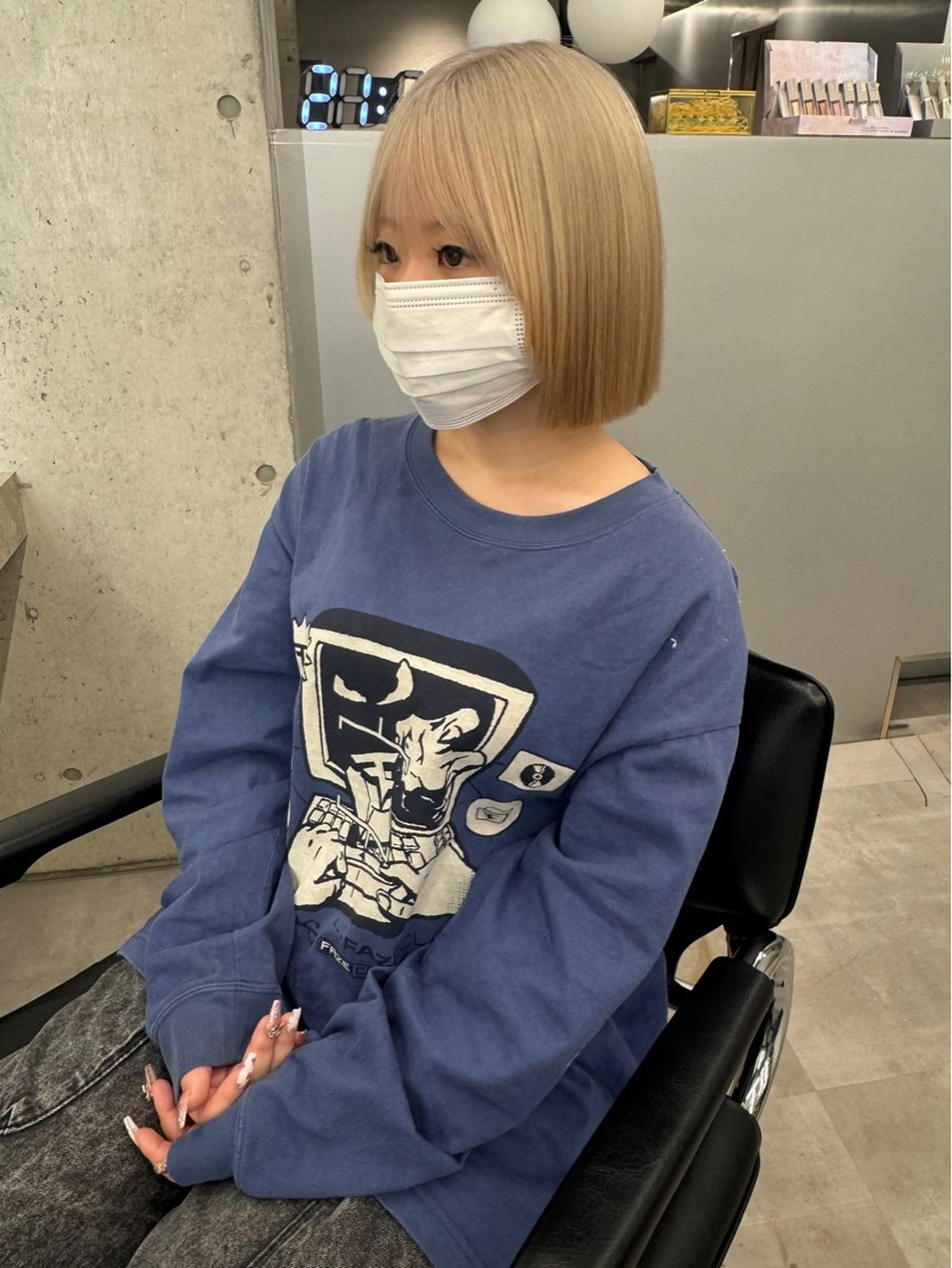 ショート ボブ 顔周りカット レイヤーカット 小顔カット 伊藤 綾音のヘアスタイル