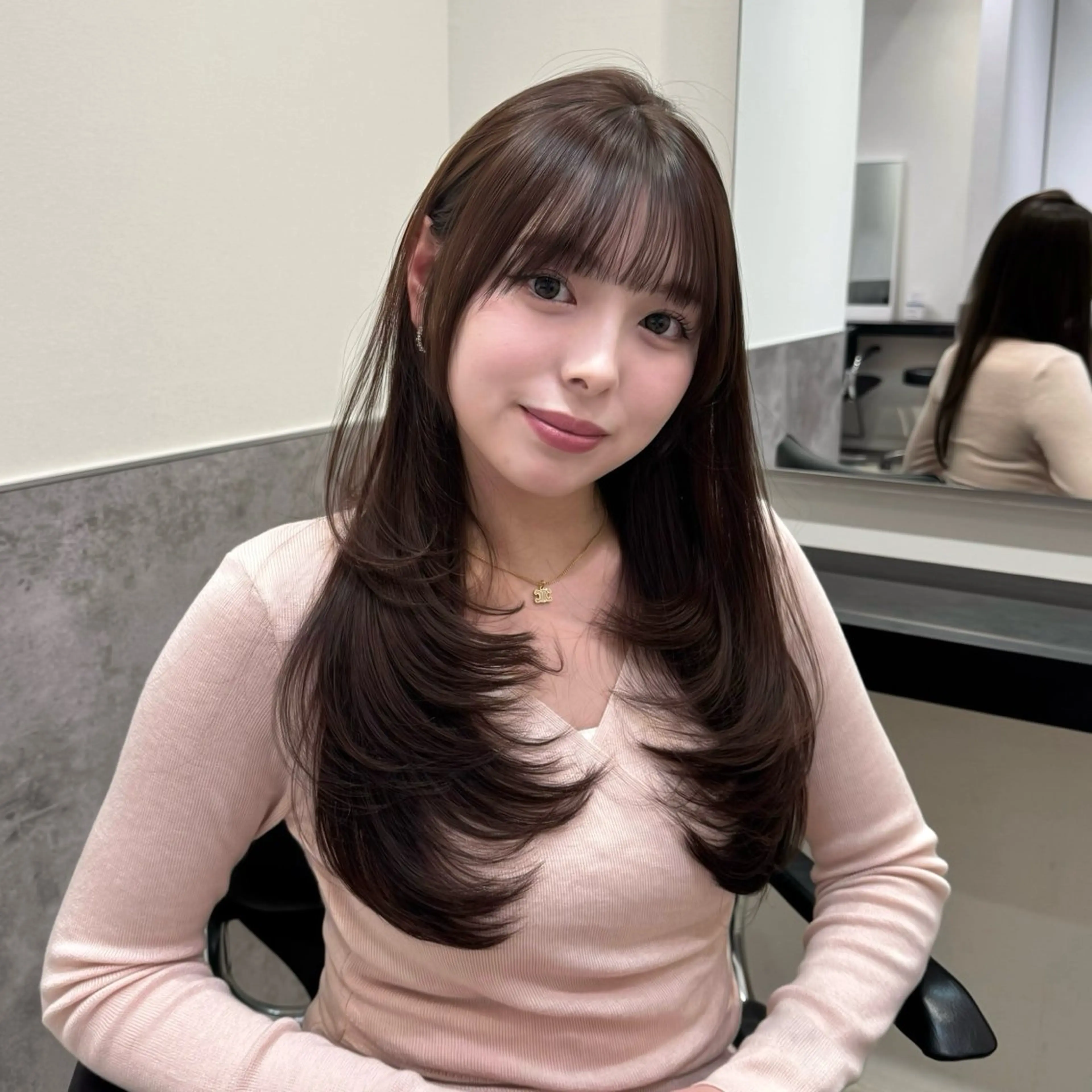 ロング カラー 透明感カラー グレージュ 顔周りカット レイヤーカット カット ヘアカラー トリートメント GO TODAY 原宿Verno店所属・韓国系支持率No.1 レイヤー特化/きょうのヘアスタイル