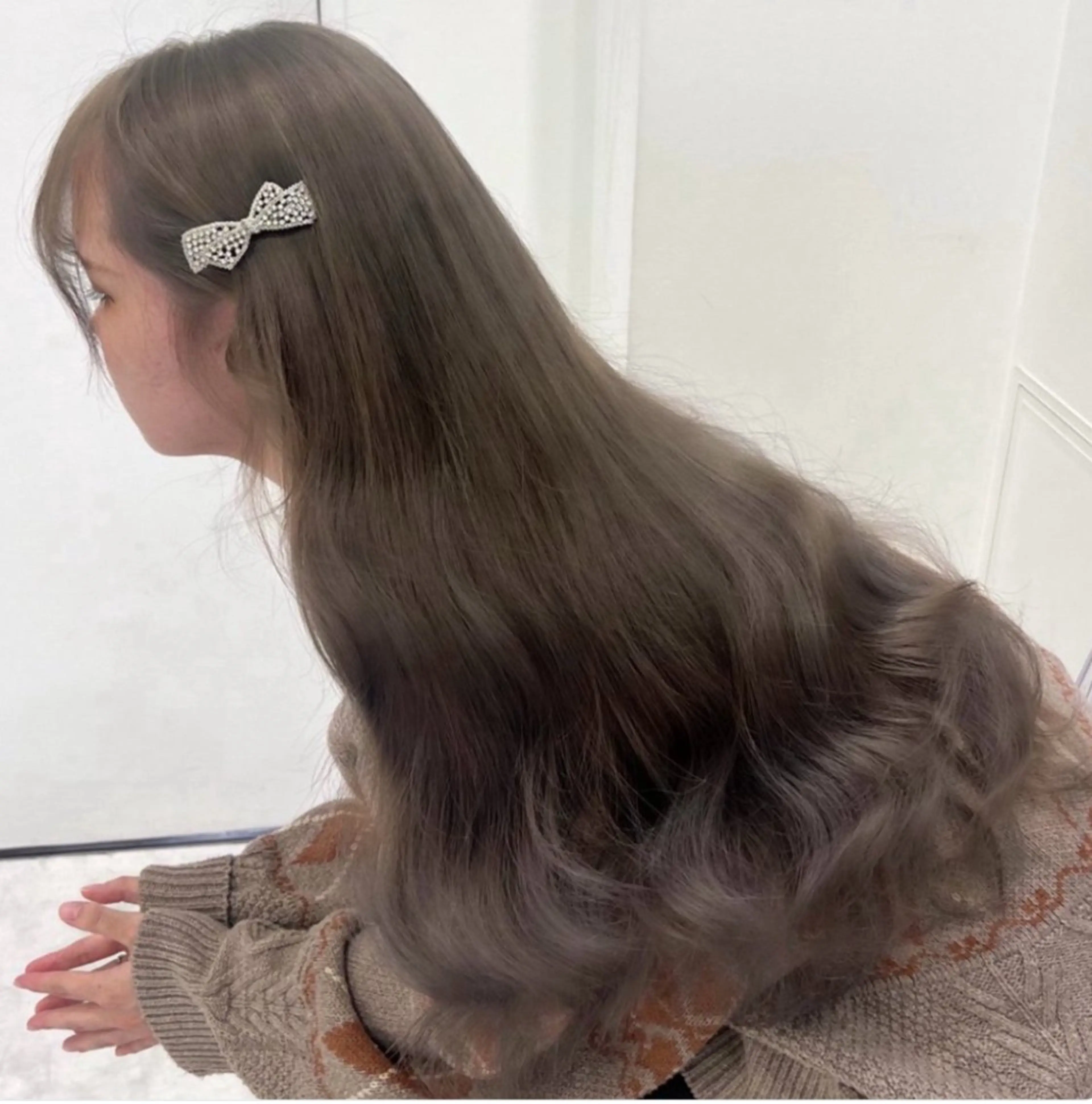 ロング カラー 🫧うる艶トレンド 🫧透明感カラーのヘアスタイル