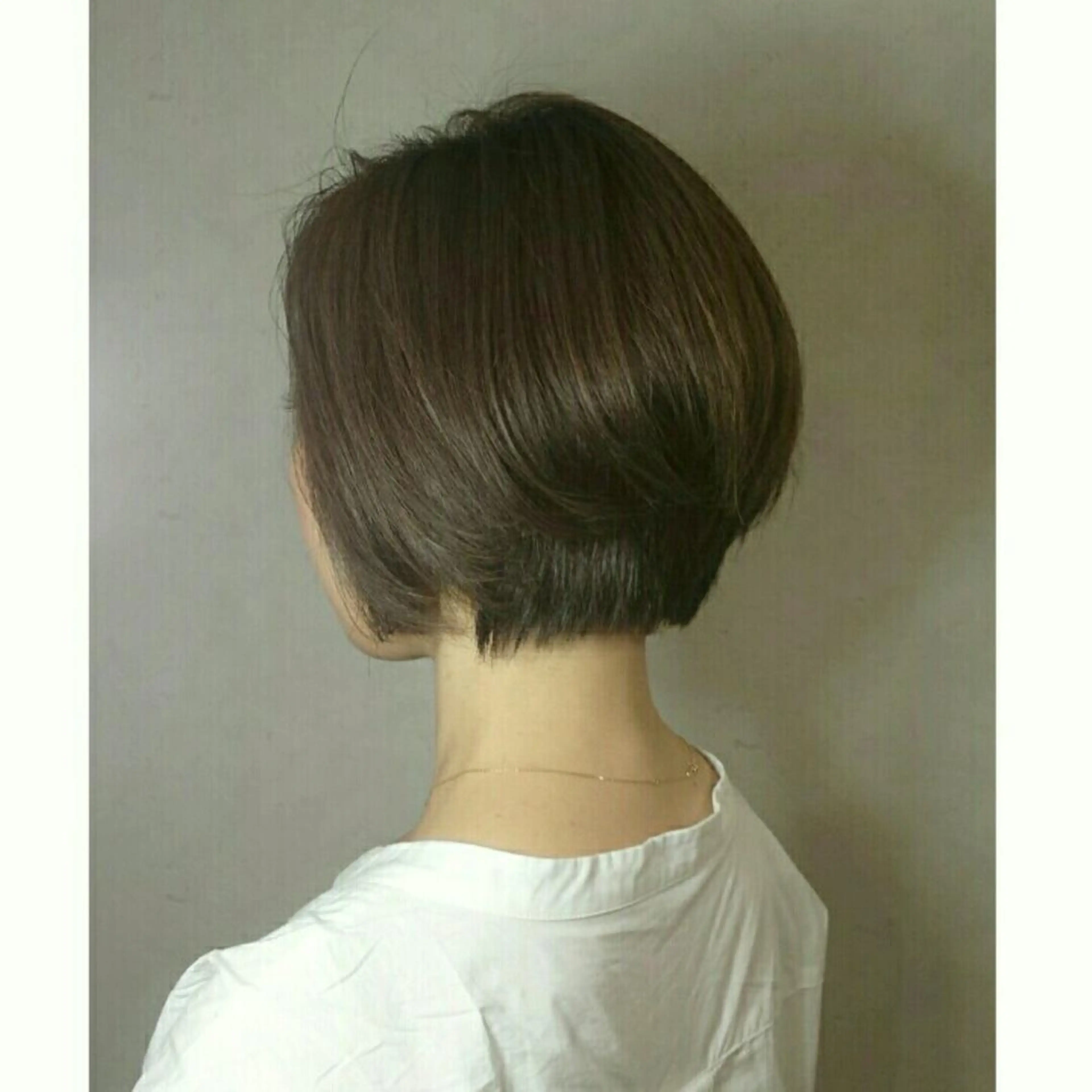 ショート カット ヘアカラー トリートメント 🔳髪質改善🔳 岡本陽のヘアスタイル